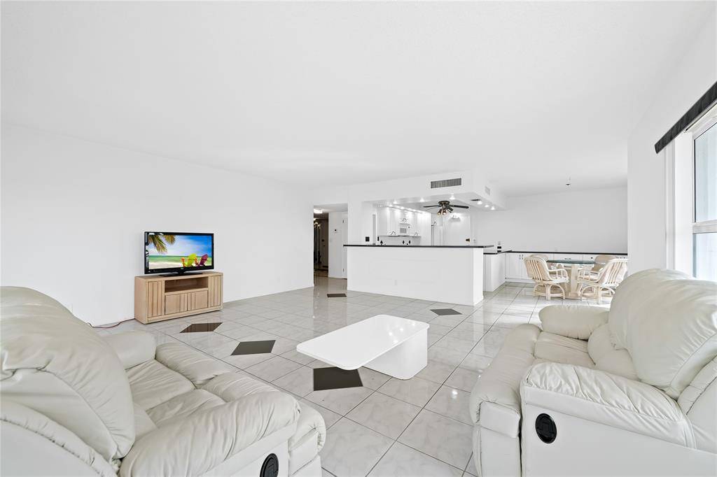 Fort Lauderdale, FL 33308,3850 Galt Ocean Dr #407