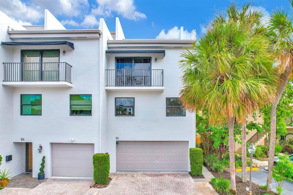 Oakland Park, FL 33334,3000 NE 8th Ter #B-5