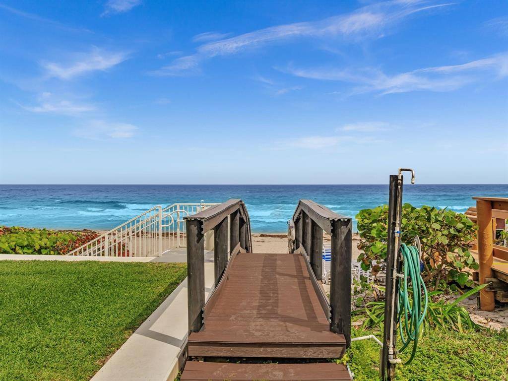 Highland Beach, FL 33487,3100 S Ocean Boulevard #712