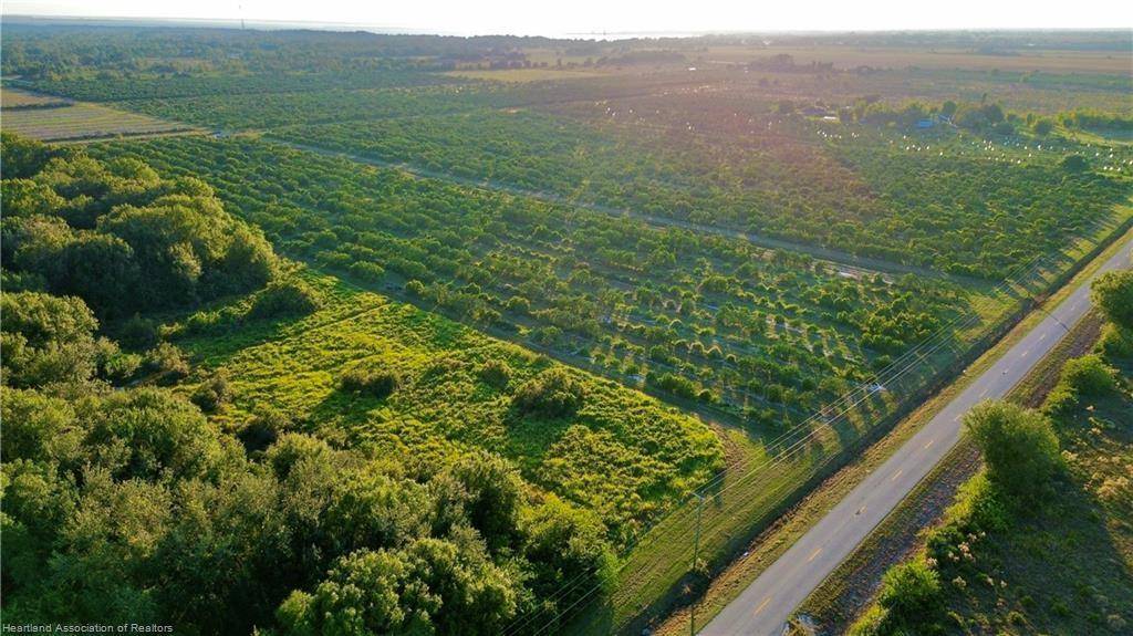 Lorida, FL 33857,2233 Hicks Rd