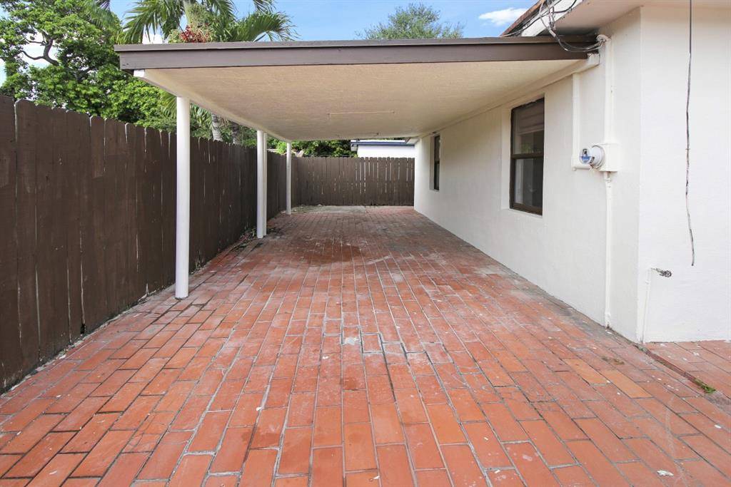 Miami, FL 33150,800 NW 101st St