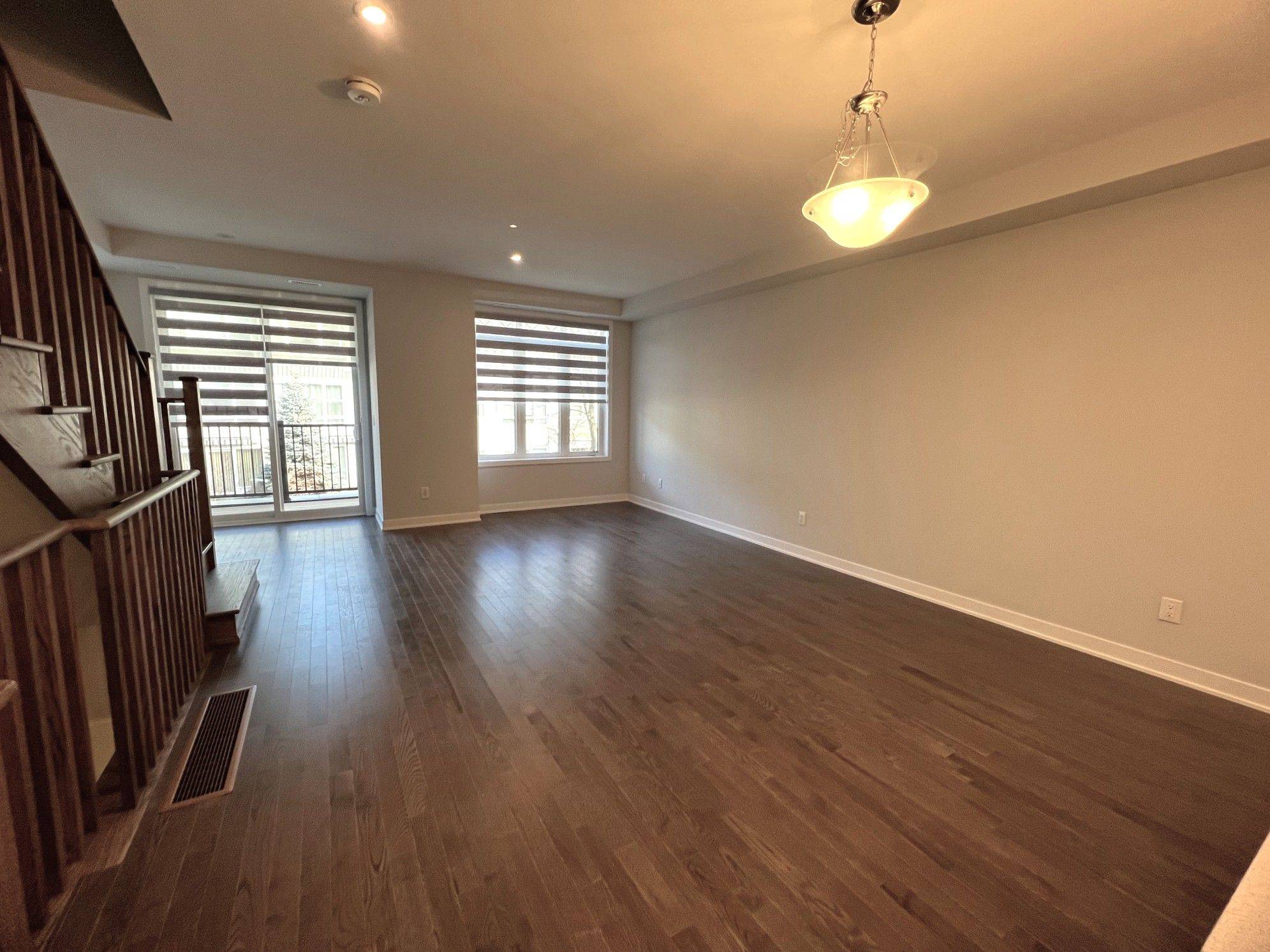 Markham, ON L3R 3X3,93 Anna Russell WAY