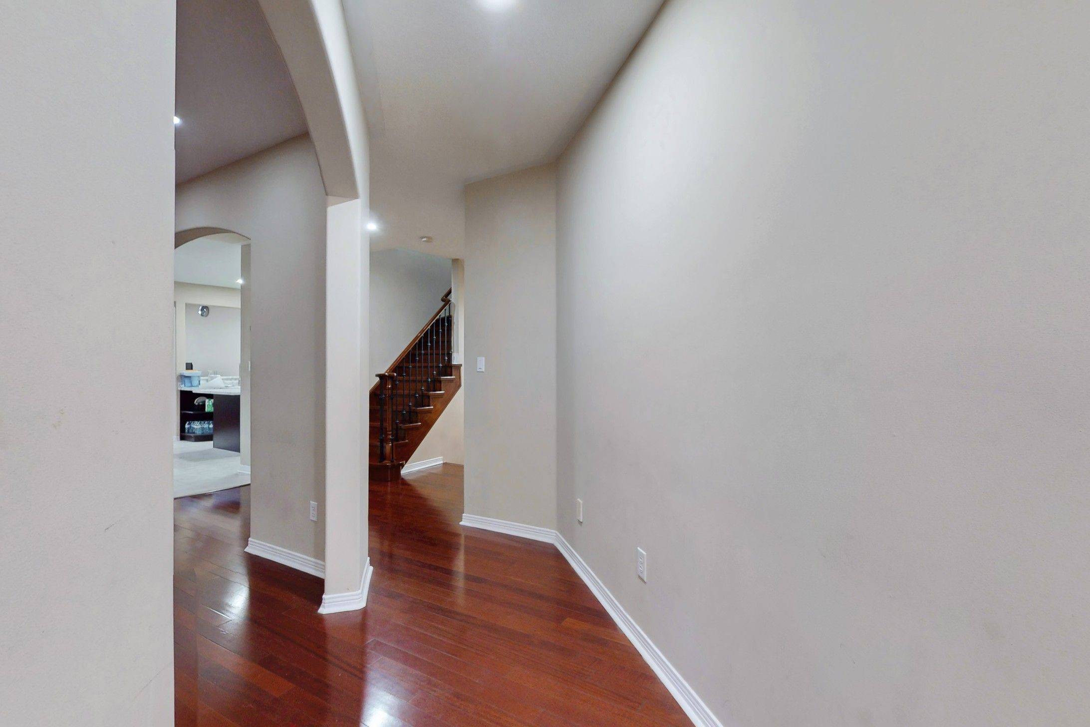 Markham, ON L6C 2E1,10 Oxfordshire ST