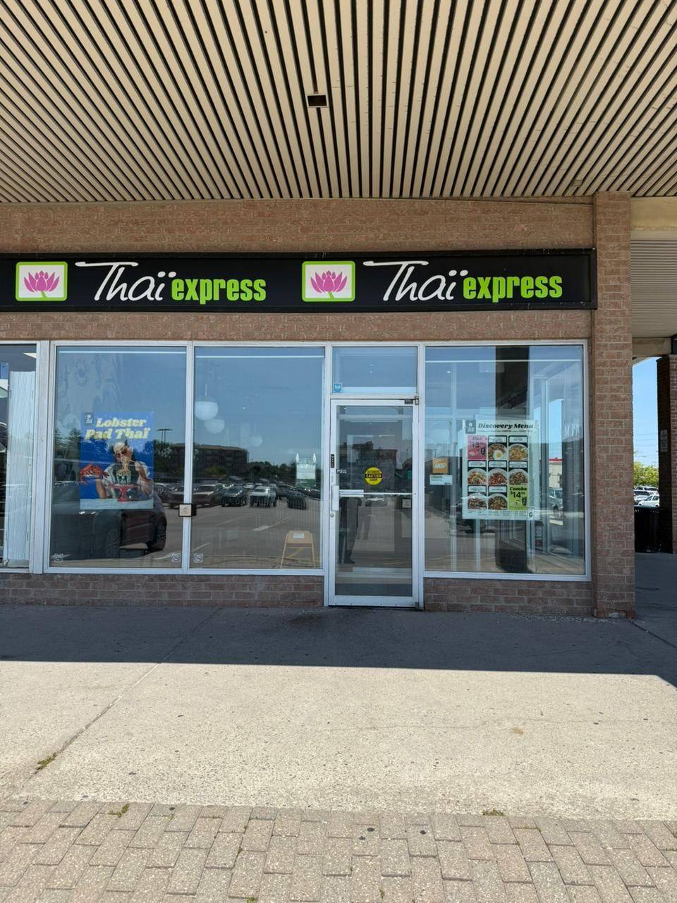 Richmond Hill, ON L4C 3C7,10520 Yonge ST #37B