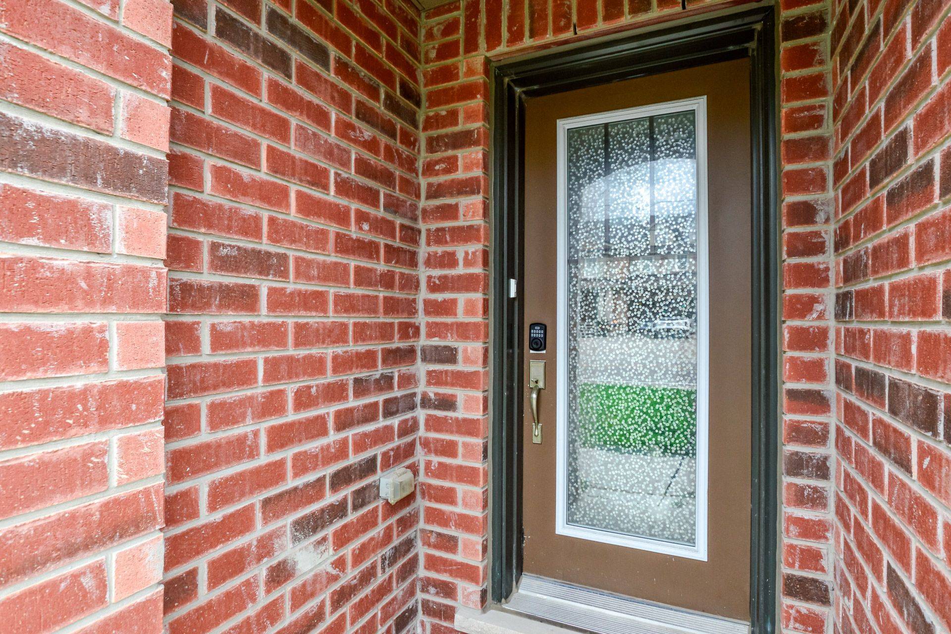 Markham, ON L6C 0Z2,10953 VICTORIA SQ