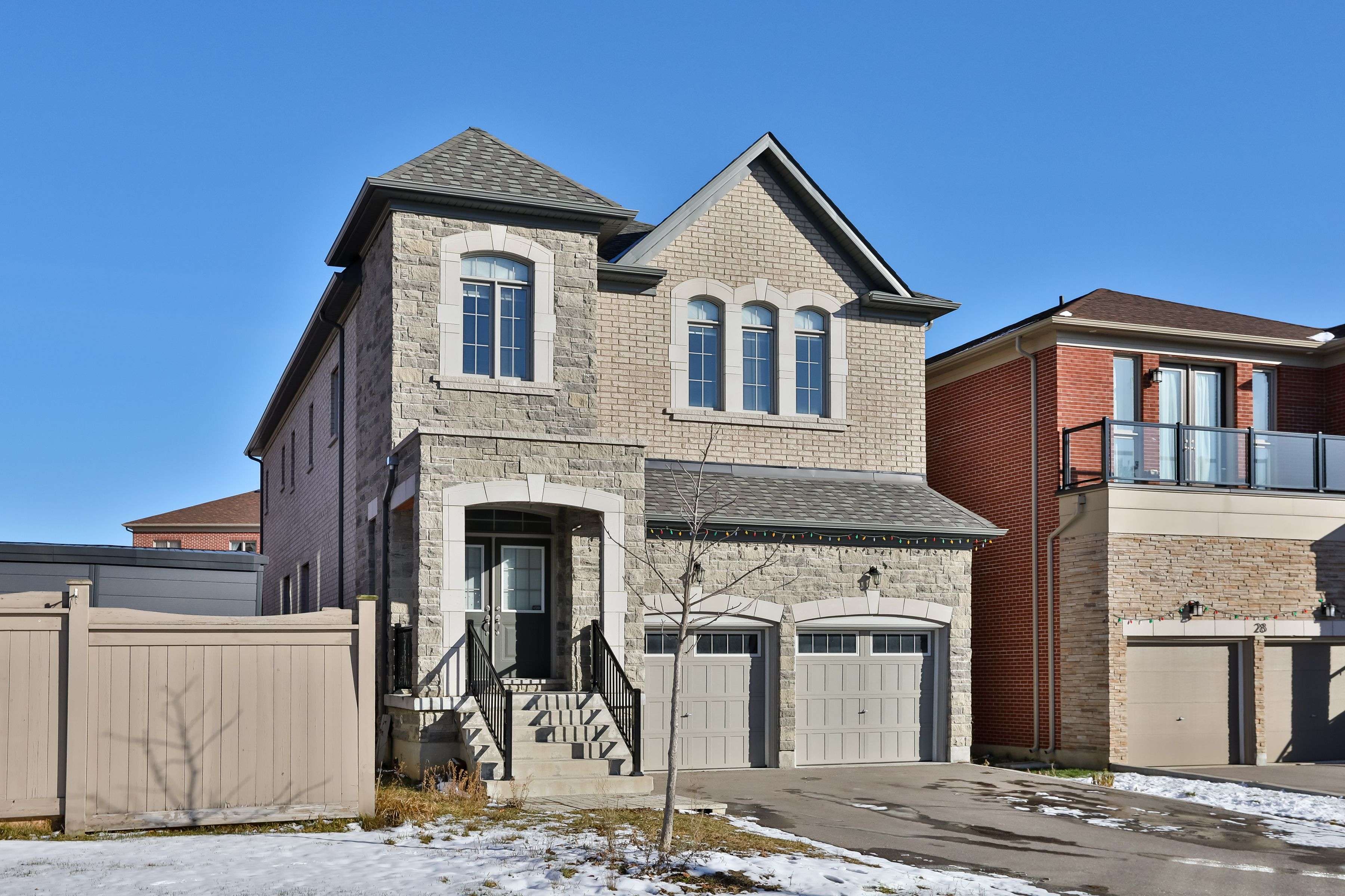 Richmond Hill, ON L4S 0G7,30 Leary CRES