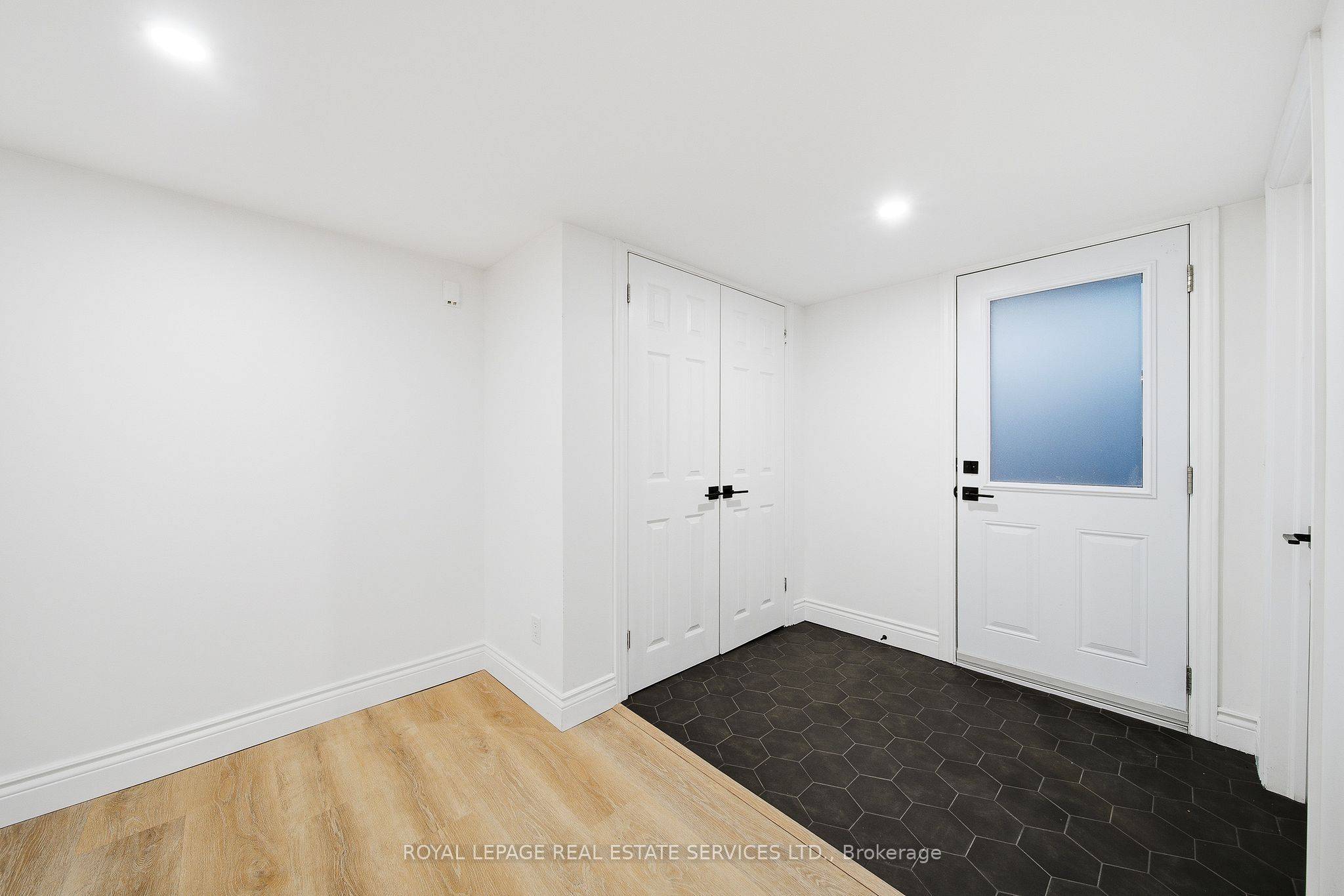 Aurora, ON L4G 2G1,6 Corbett CRES