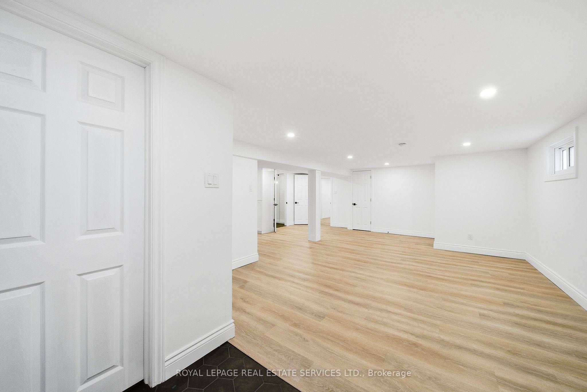 Aurora, ON L4G 2G1,6 Corbett CRES