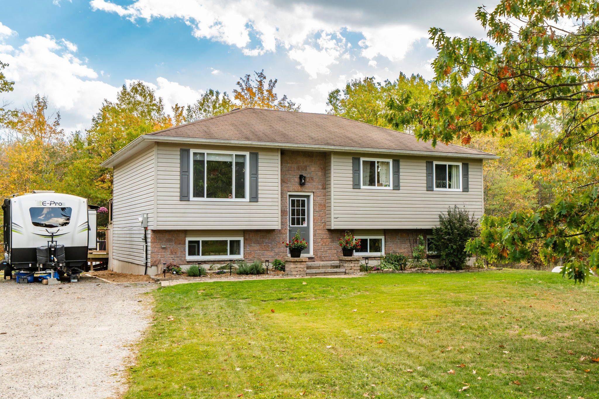 Severn, ON P0E 1N0,2891 Brady DR