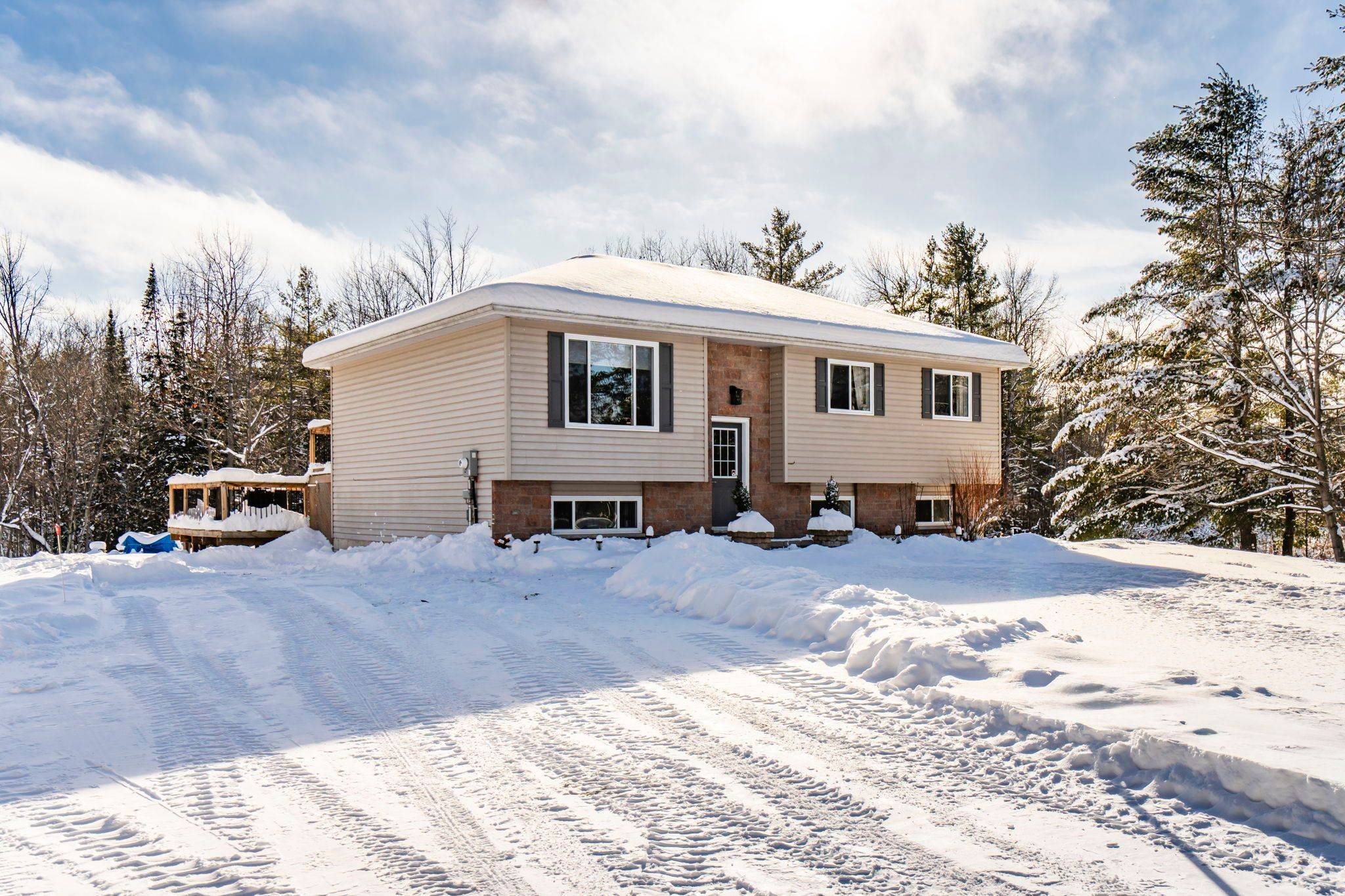 Severn, ON P0E 1N0,2891 Brady DR