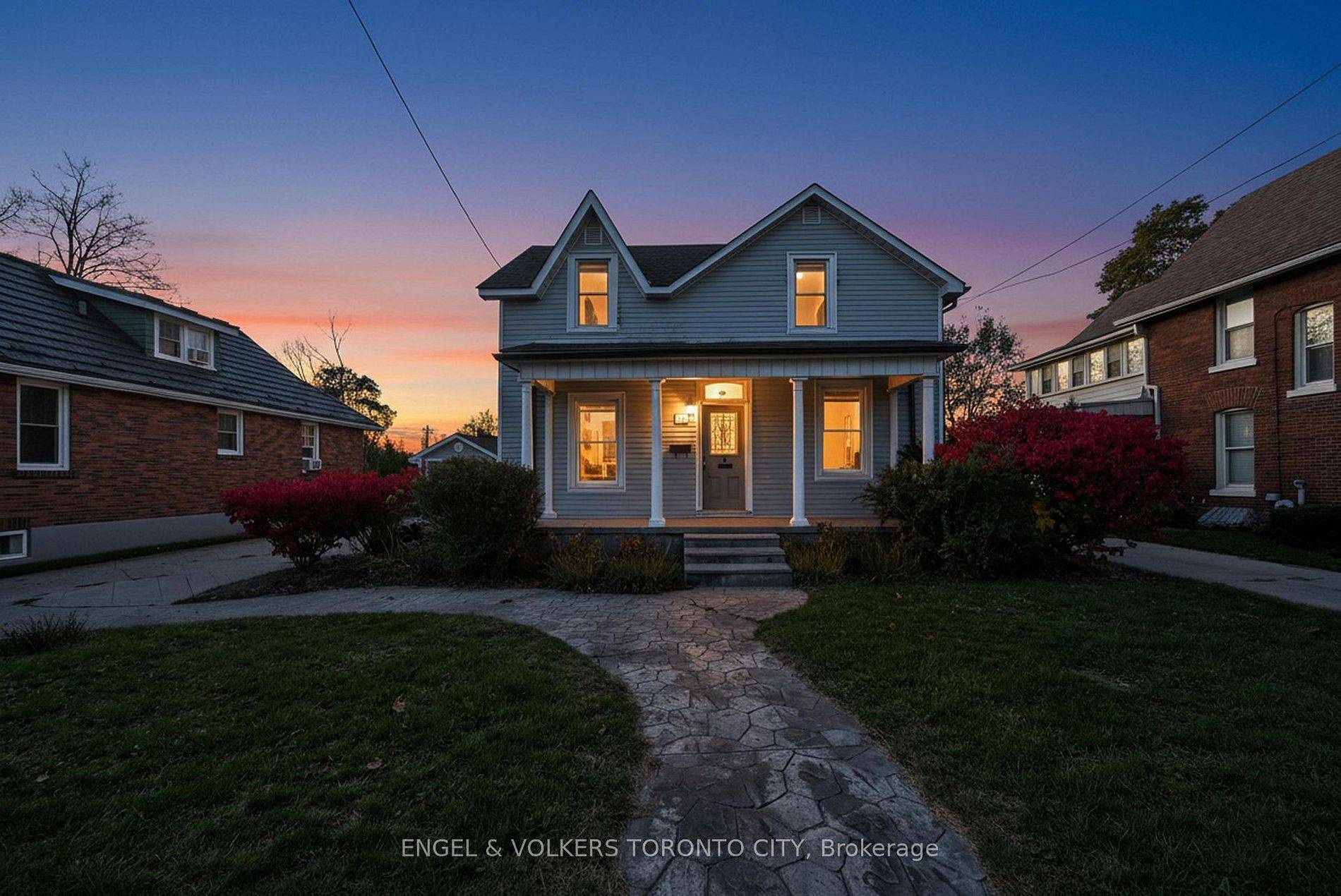 Barrie, ON L4N 1W9,52 Parkside DR