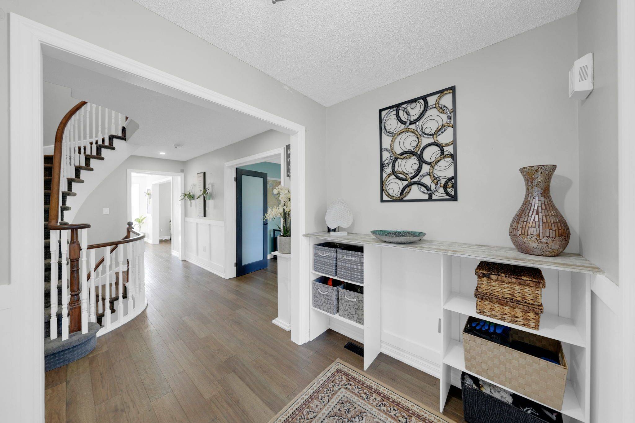 Barrie, ON L4N 6Z5,61 Barwick DR