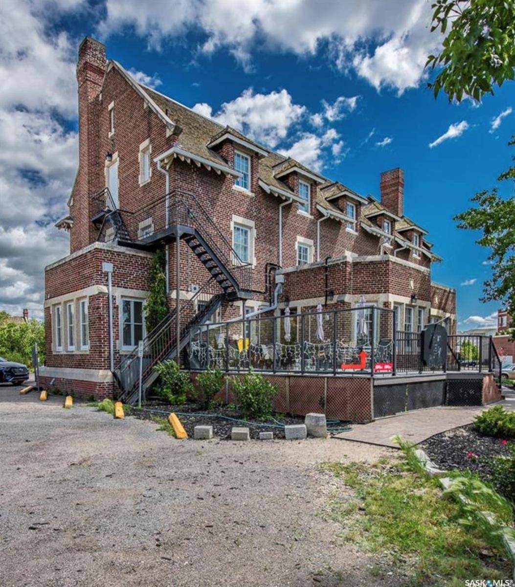 Regina, SK S4P 0C7,2445 BROAD STREET