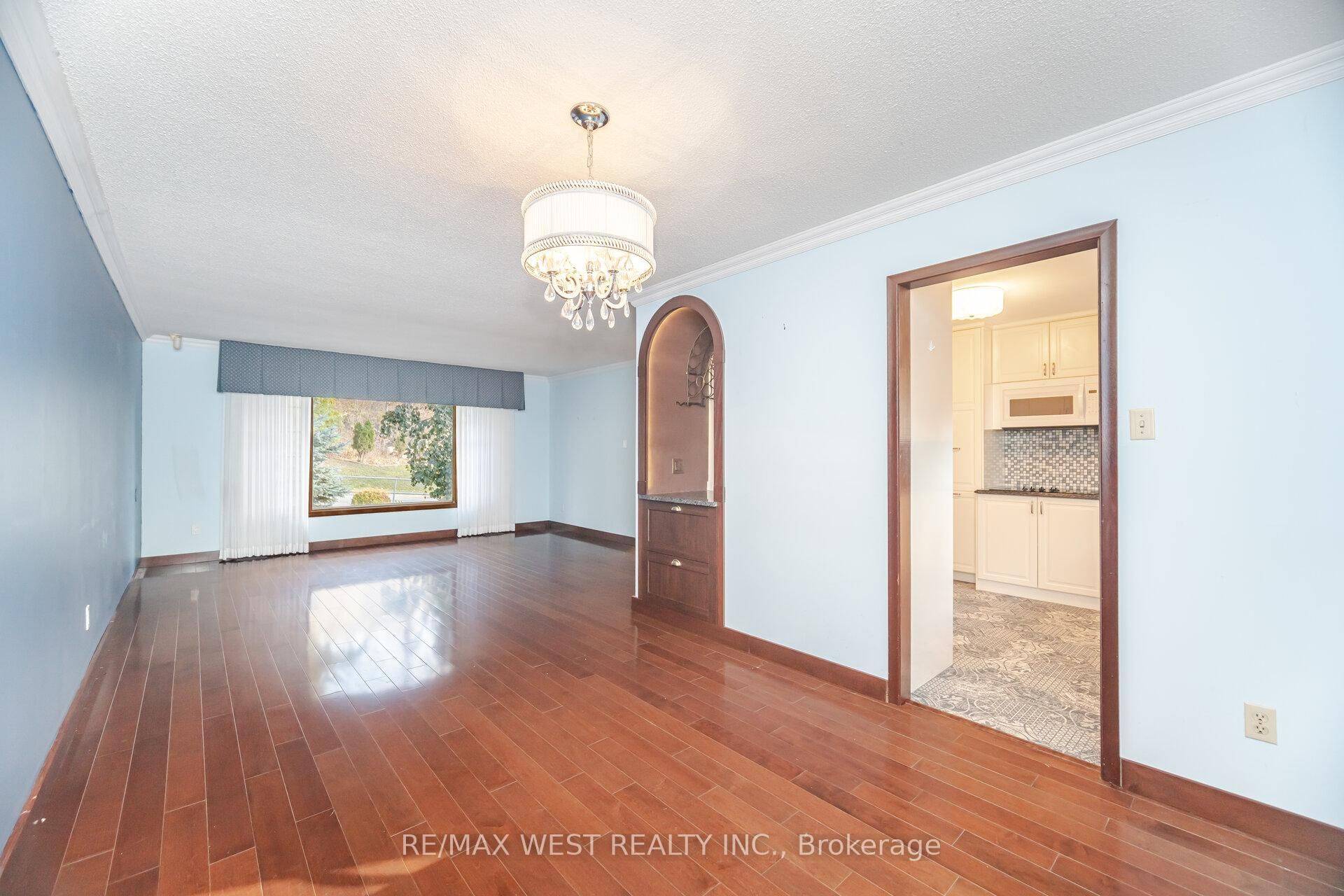 Caledon, ON L7E 1A3,47 Elizabeth ST