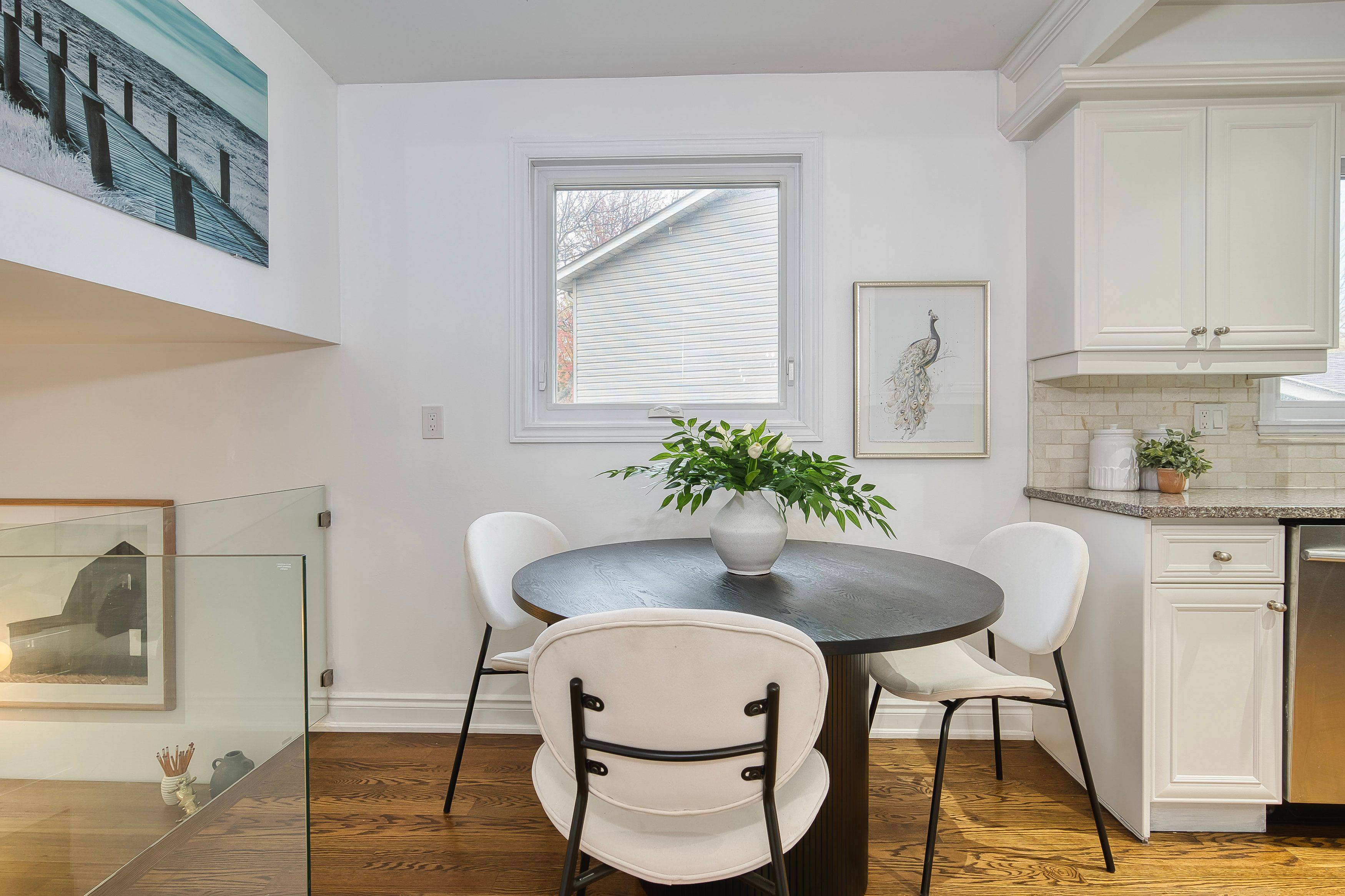 Mississauga, ON L5N 1Z9,2972 Oslo CRES