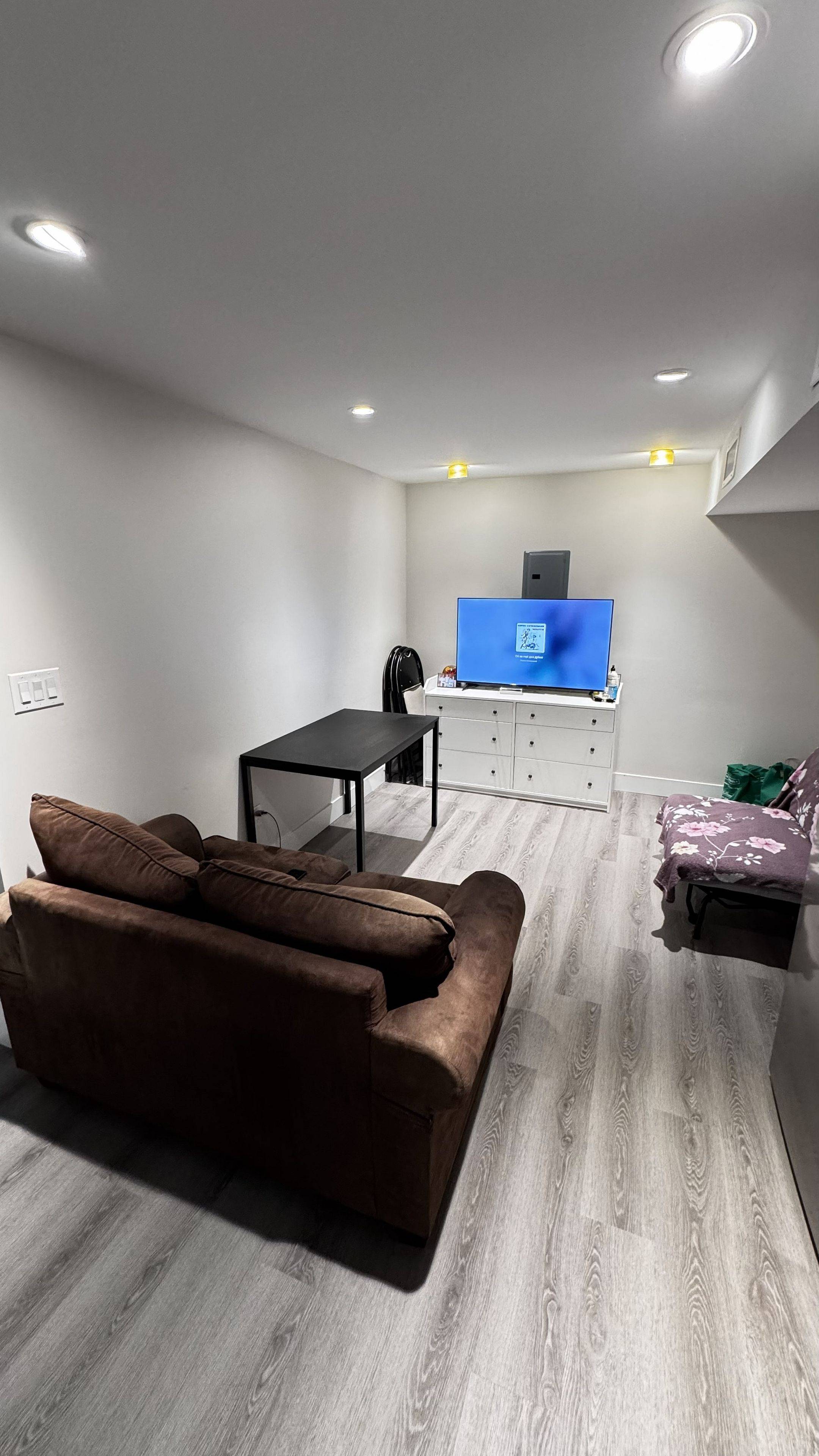 Toronto W02, ON M6P 2K6,359 Keele ST #3