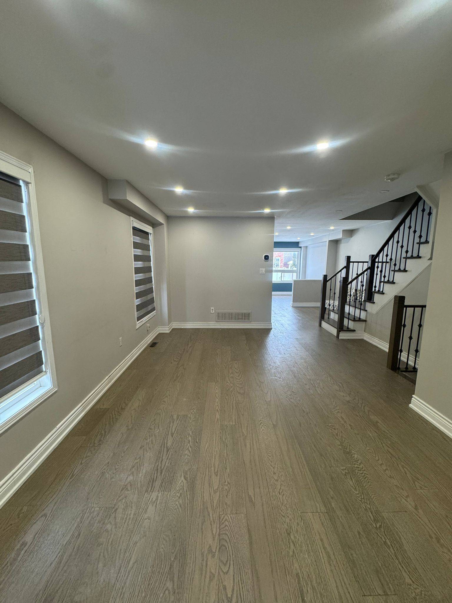 Mississauga, ON L5N 8J1,7695 Doverwood DR