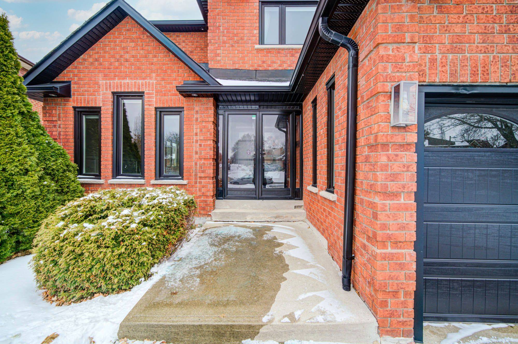 Oakville, ON L6J 6W3,1271 Greenwood CRES