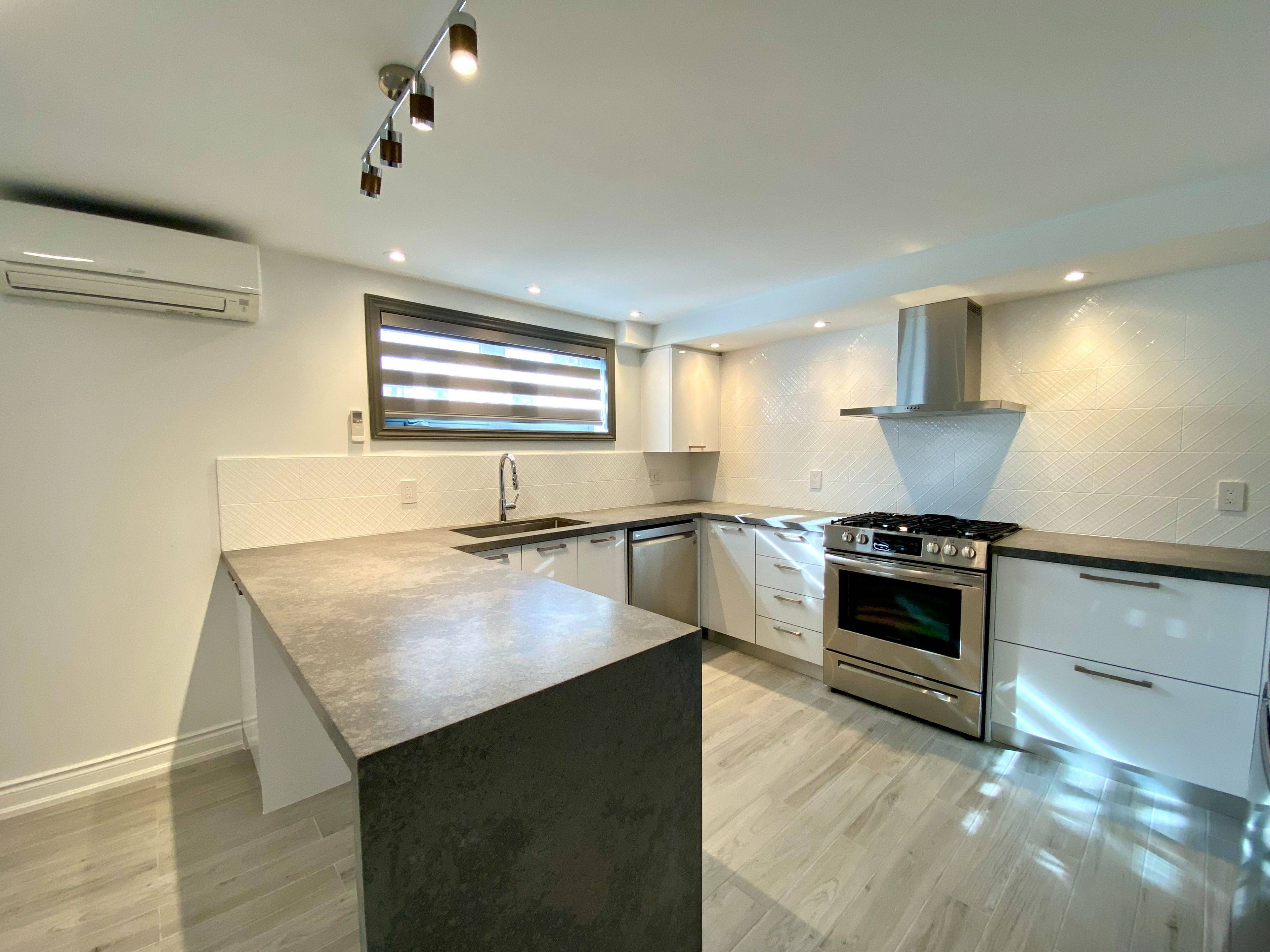 Toronto W03, ON M6N 1C6,2036 Davenport RD #Unit 1