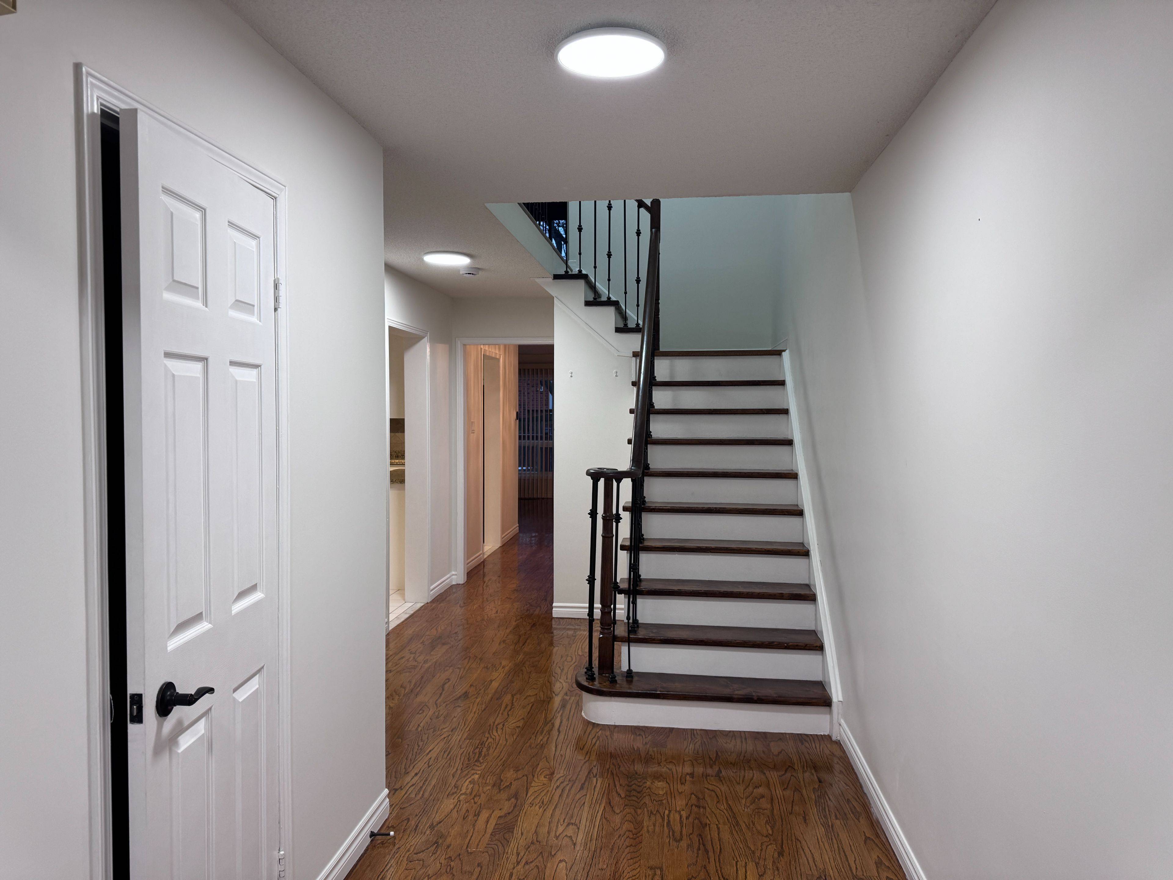 Oakville, ON L6M 3E2,2239 Shipwright RD