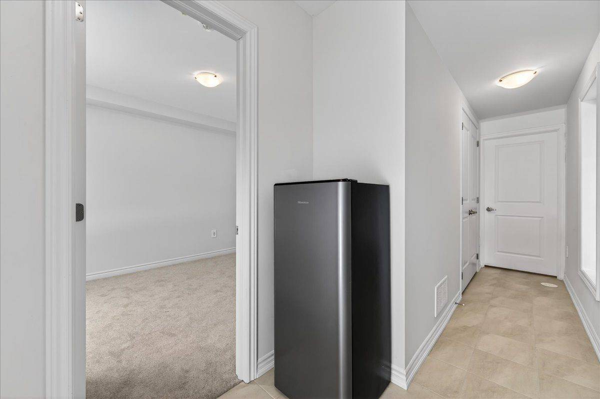 Mississauga, ON L5V 0E9,5946 Saigon ST