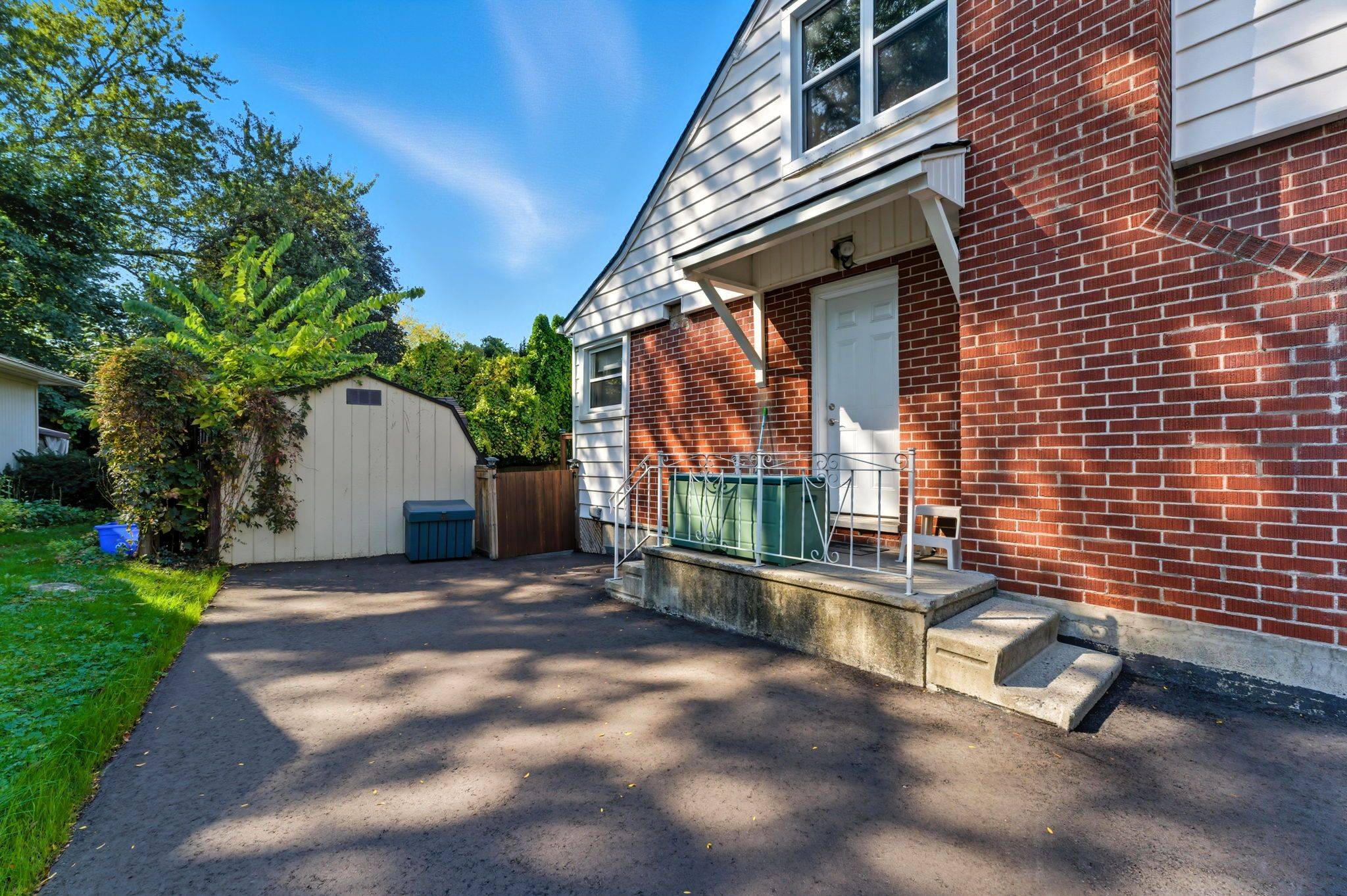 Norfolk, ON N3Y 3L3,36 Gibson DR