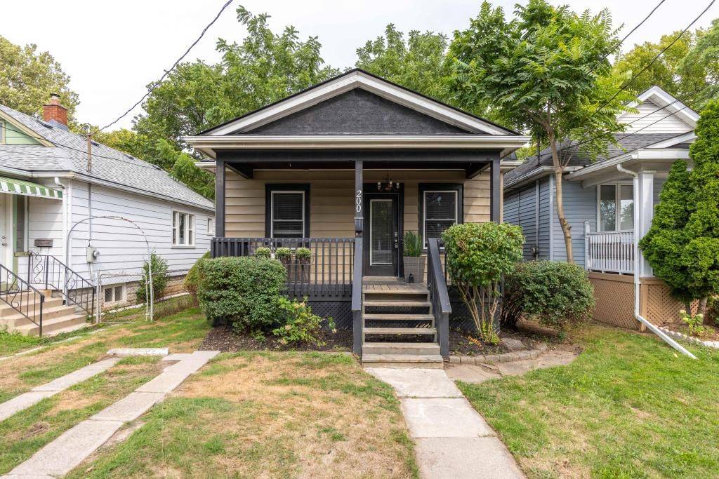 St. Catharines, ON L2R 4P6,200 Geneva ST