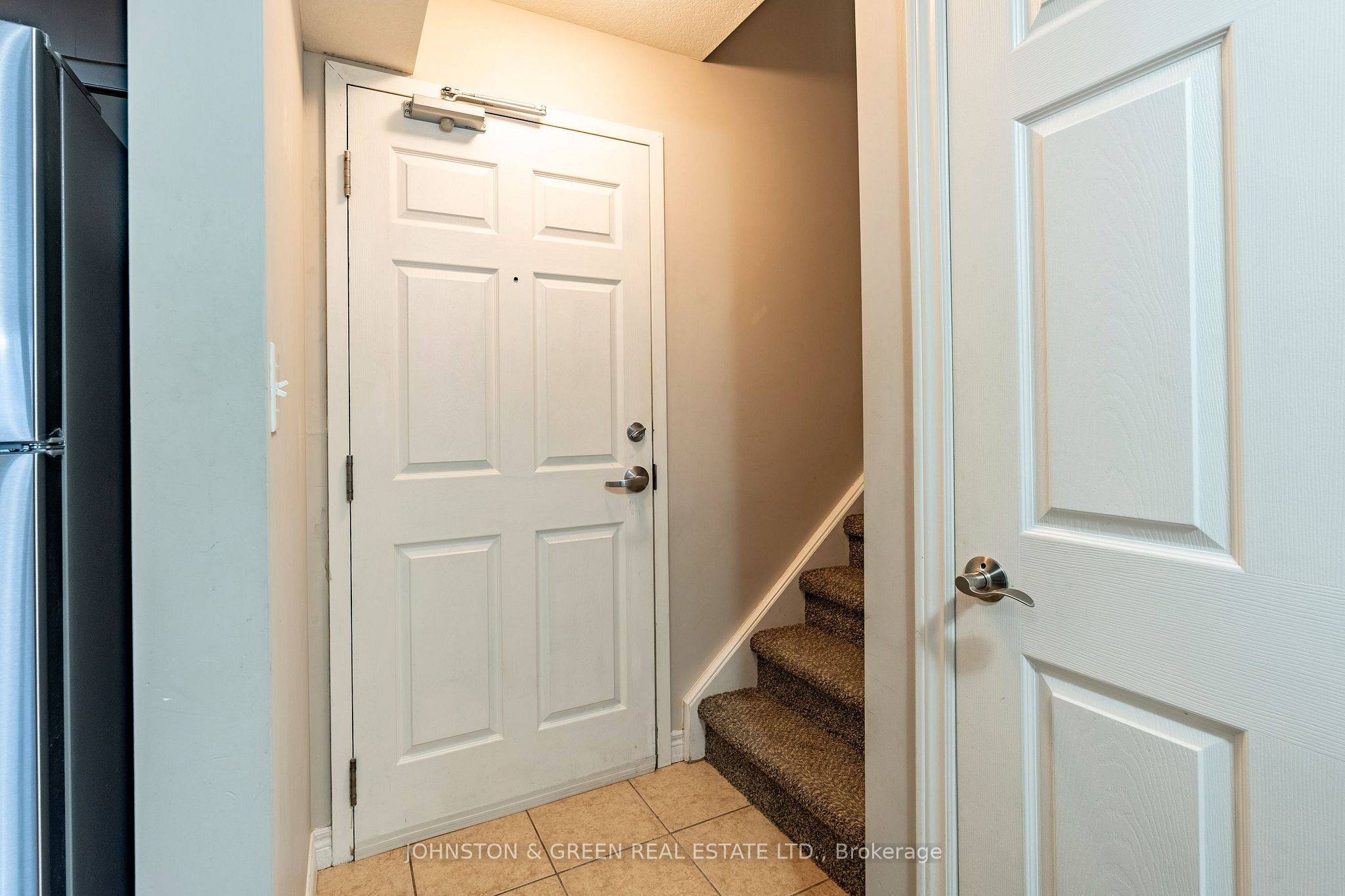 Guelph, ON N1K 1V8,904 Paisley RD #210