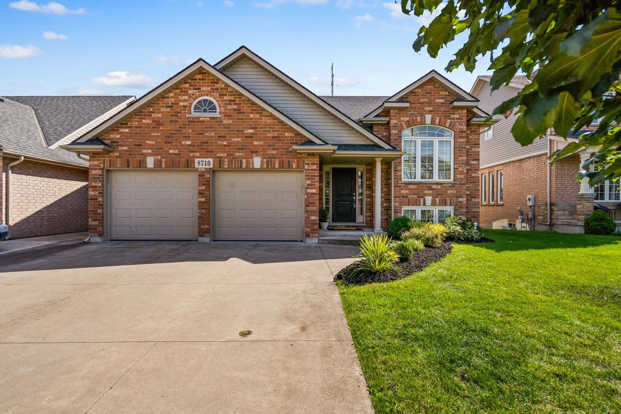 Niagara Falls, ON L2H 0A7,8710 Milomir ST