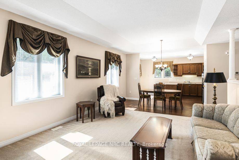 Hamilton, ON L0R 1W0,105 Northernbreeze ST