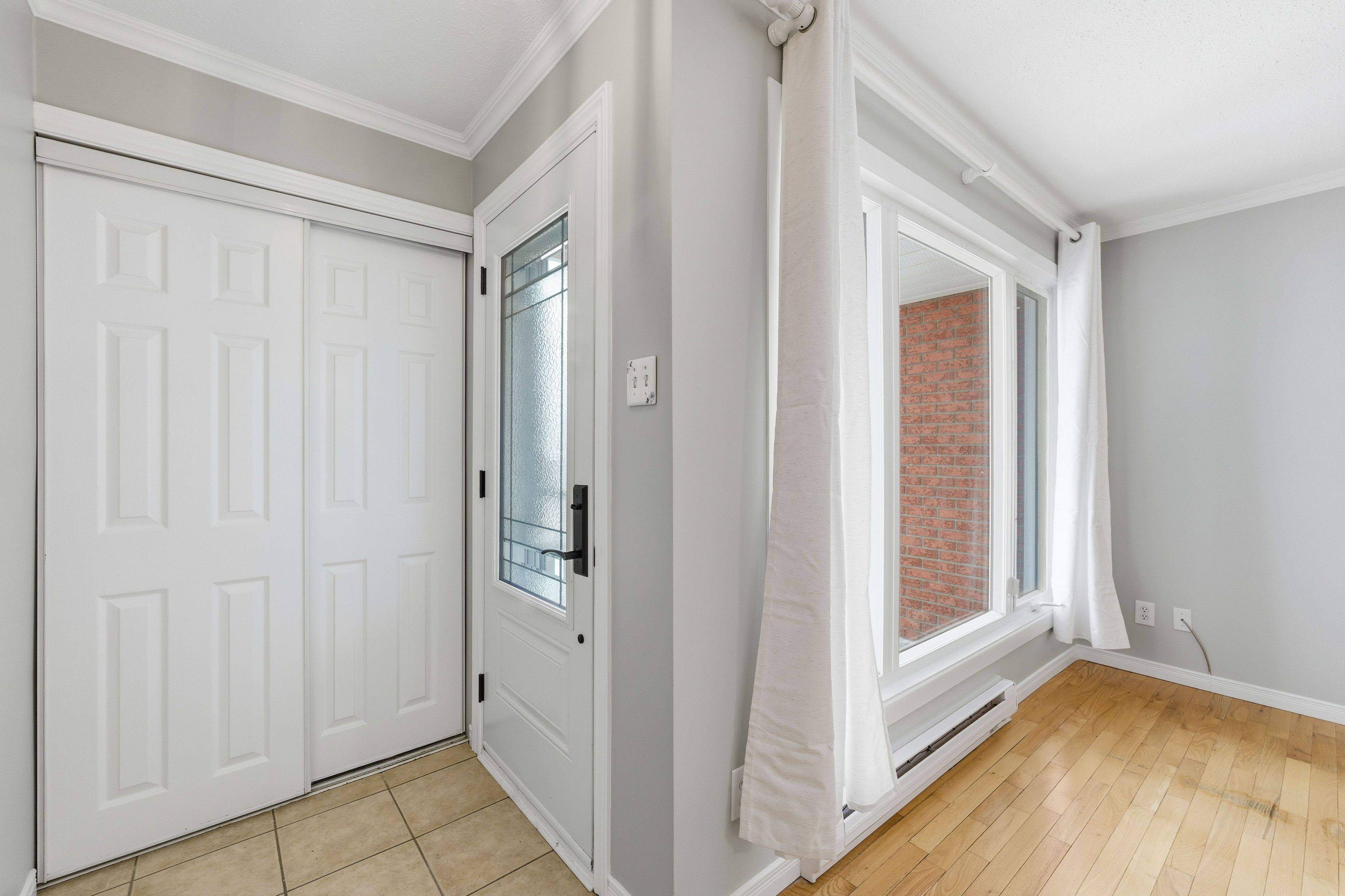 Orleans - Cumberland And Area, ON K4A 2H1,1760 Cabaret LN #106