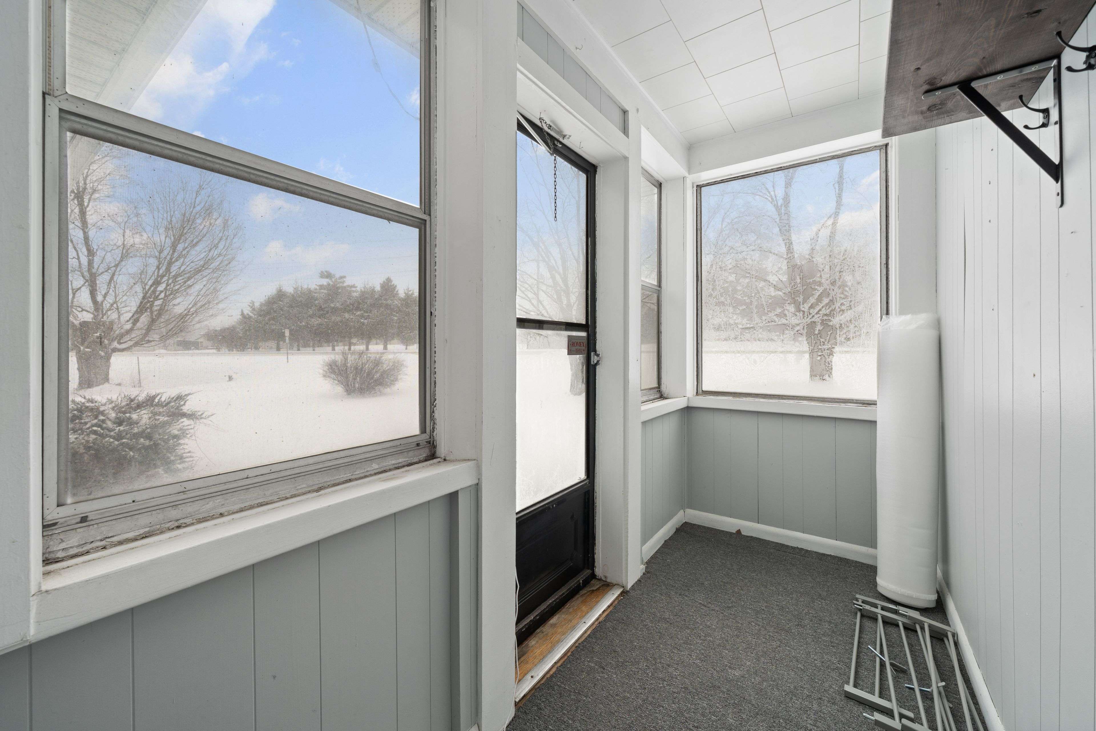 Quinte West, ON K8V 5P7,22453 Loyalist Pkwy #3