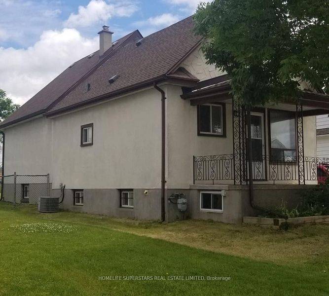 Niagara Falls, ON L2G 3T4,5740 Desson AVE E