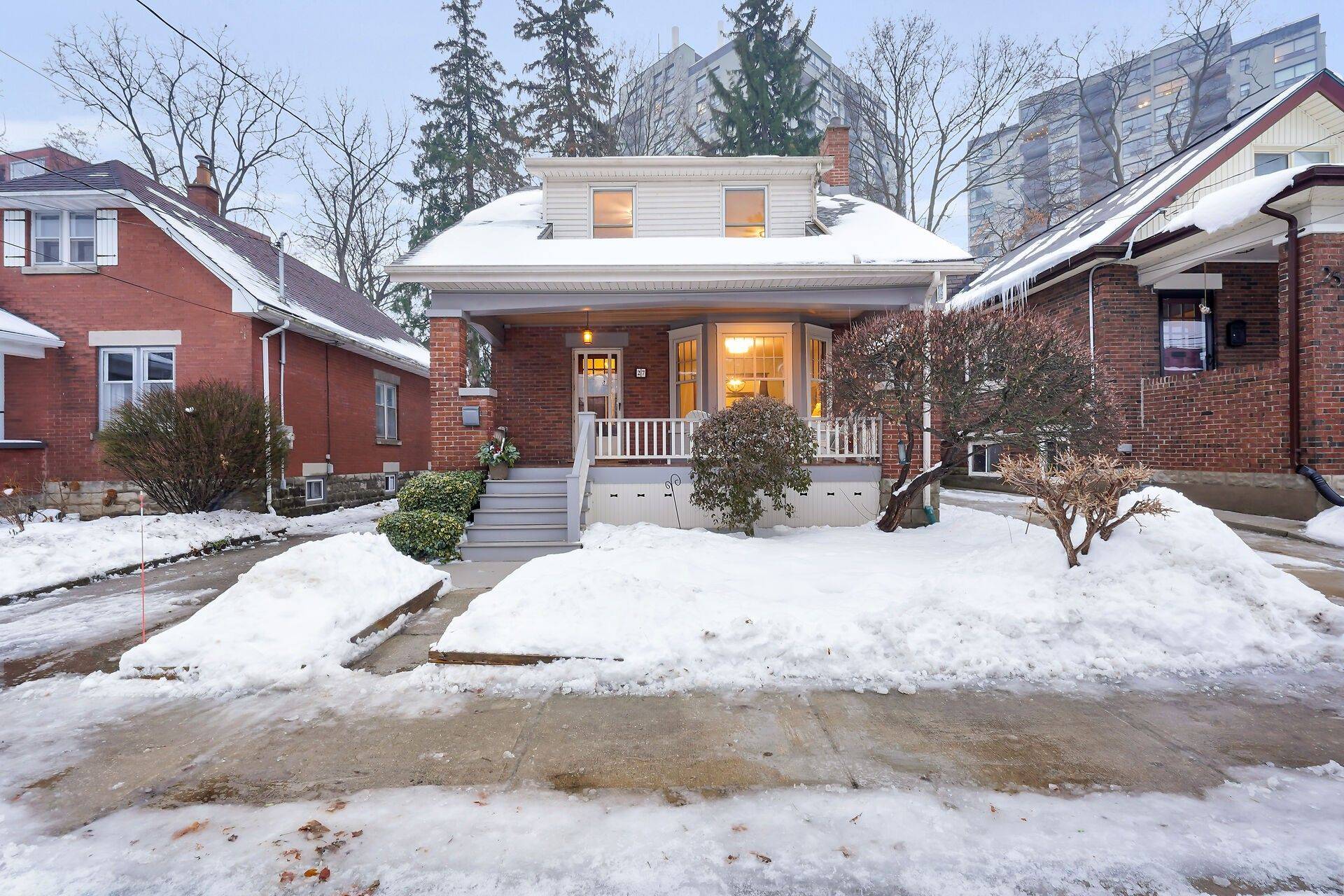 London South, ON N6C 1H4,27 Ardaven PL