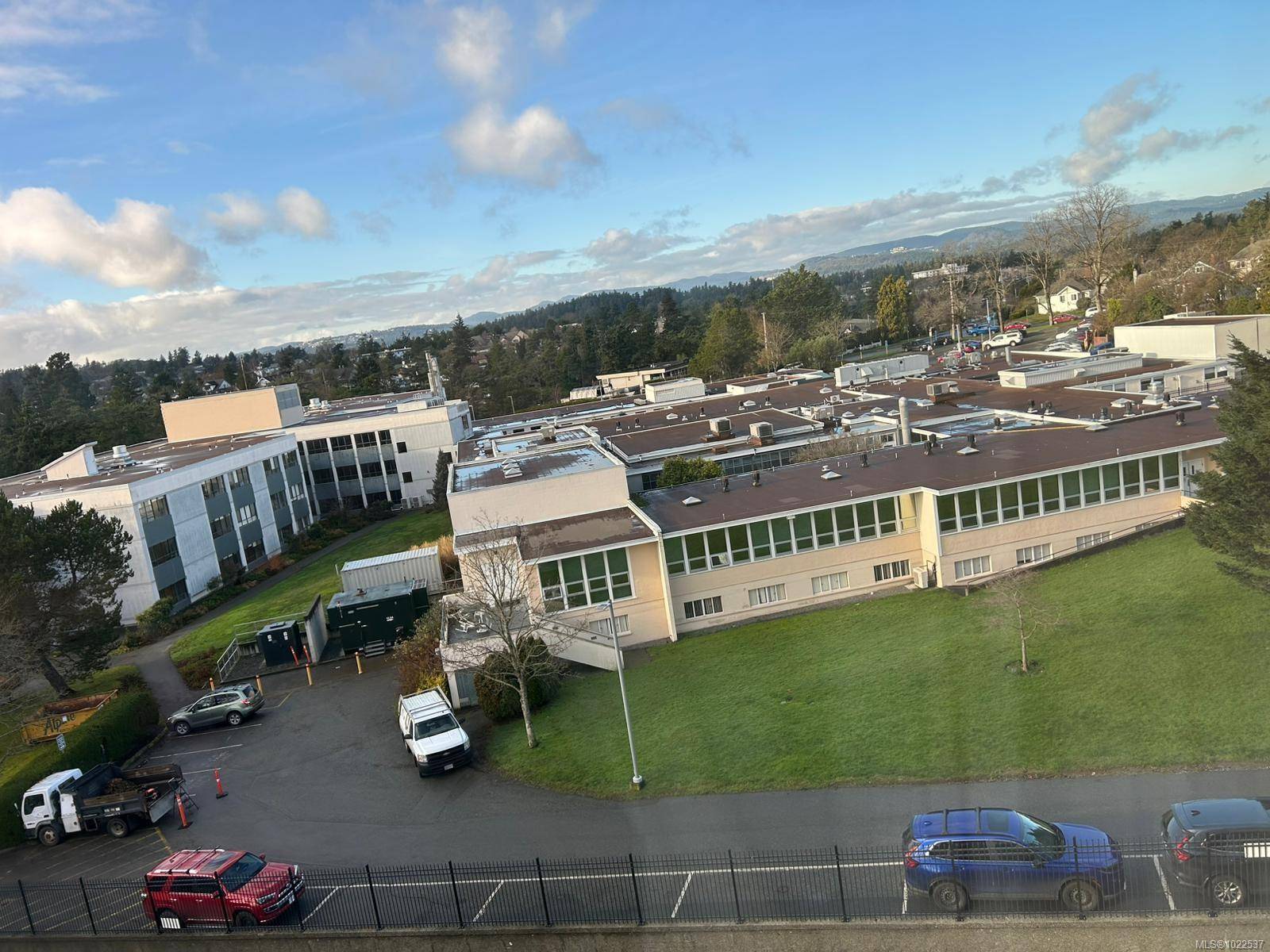 Victoria, BC V9A 6Z2,103 Gorge Rd E #506