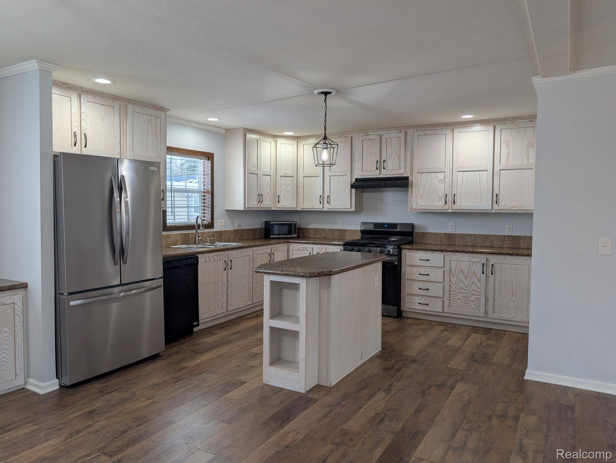 South Lyon, MI 48178,11045 Woodland Ridge CT