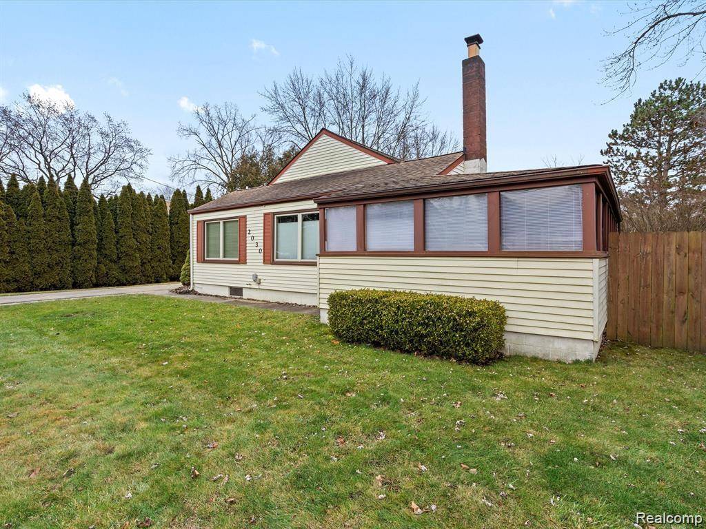 Troy, MI 48083,2030 Orpington DR