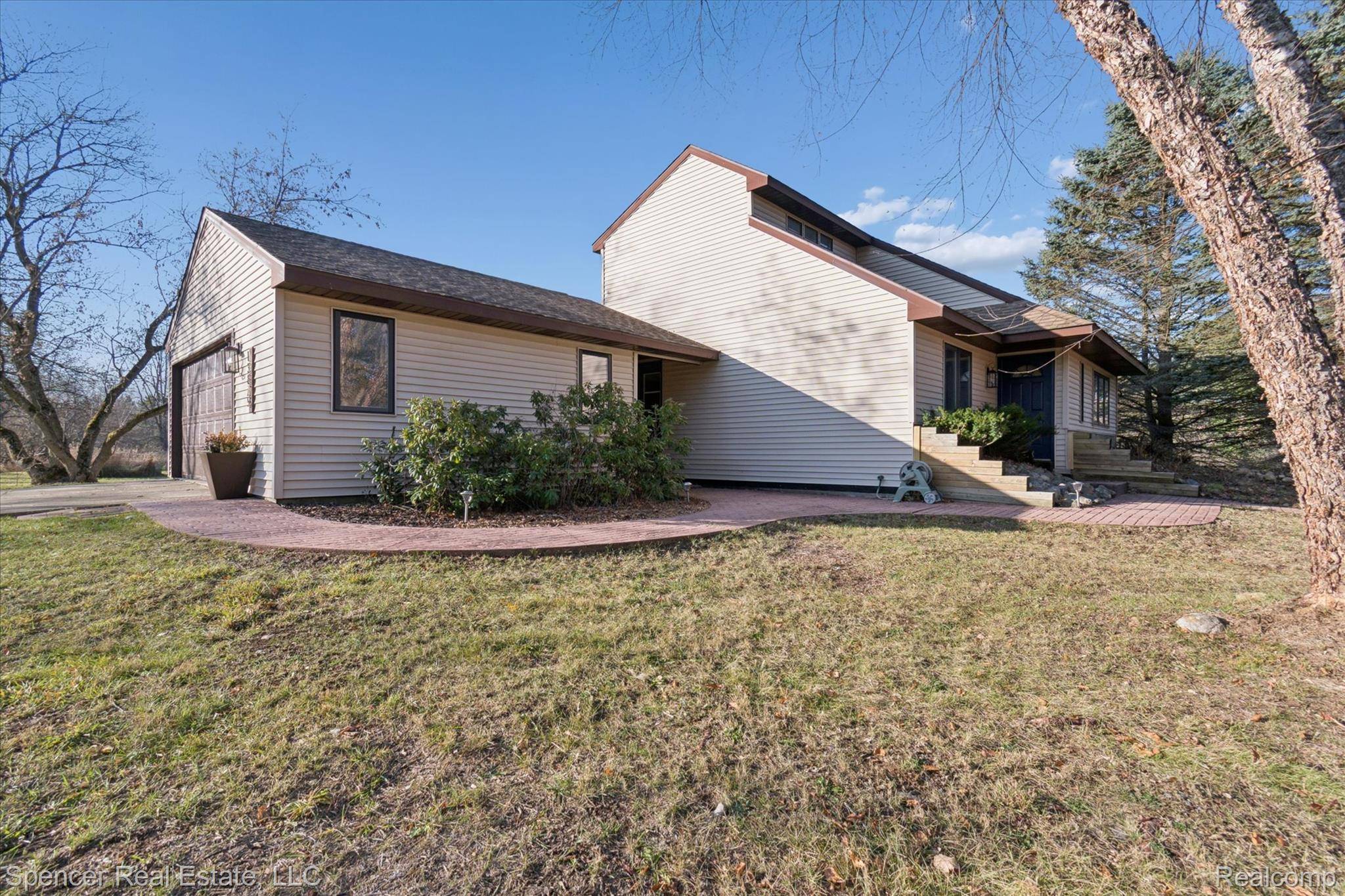 Davisburg, MI 48350,13875 Neal RD