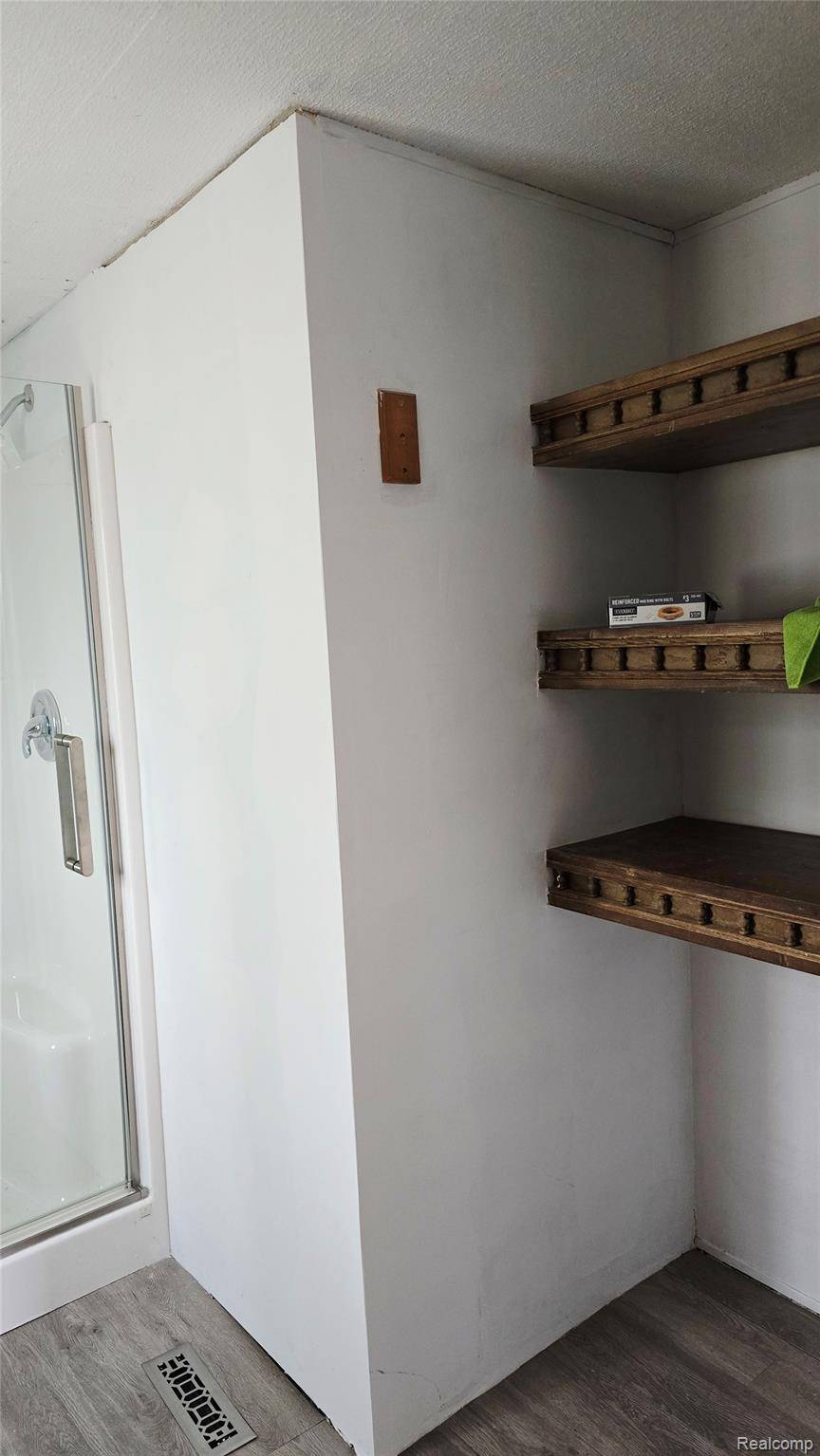 Casco, MI 48064,5445 Americana Lane