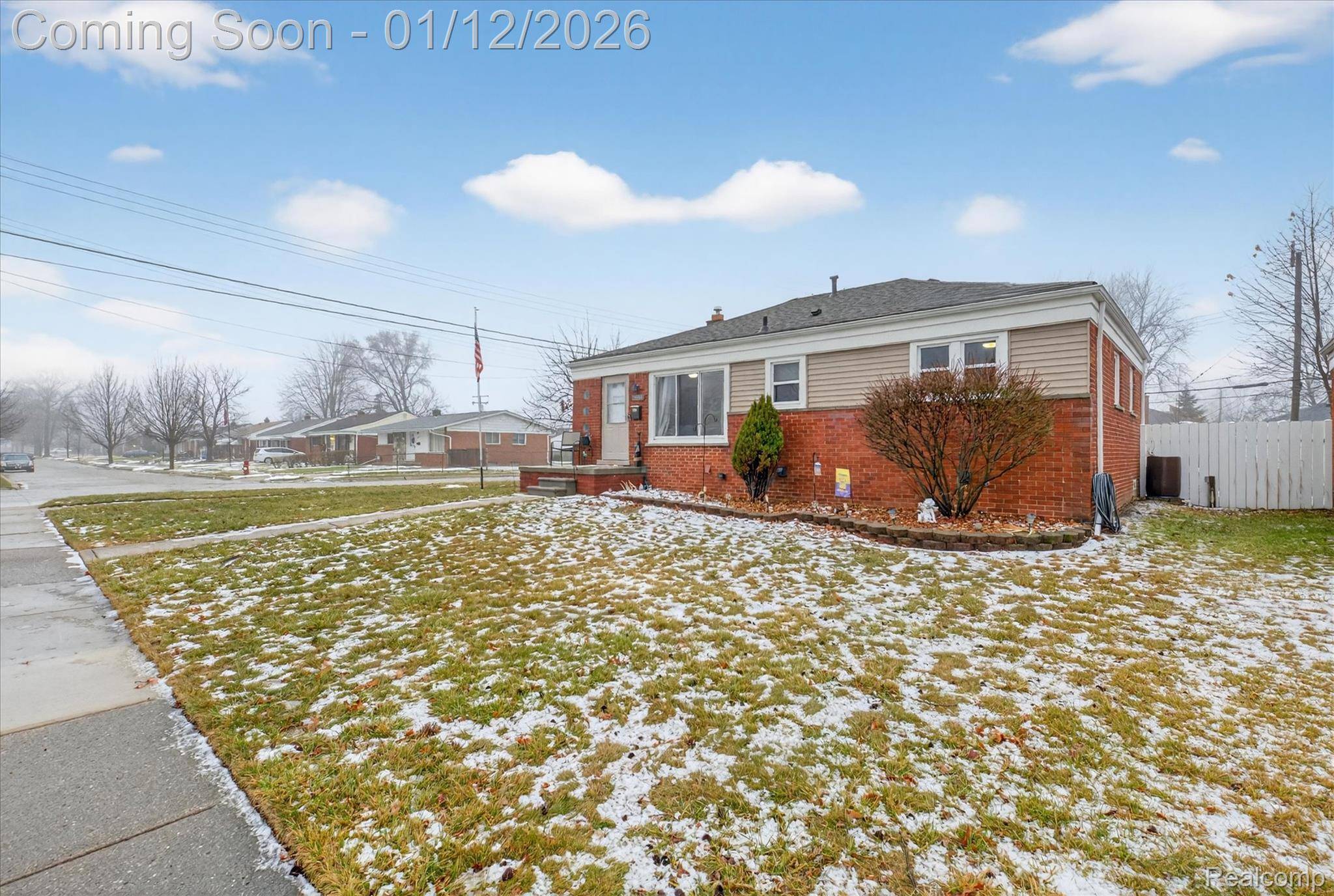 St. Clair Shores, MI 48081,28901 Joan ST