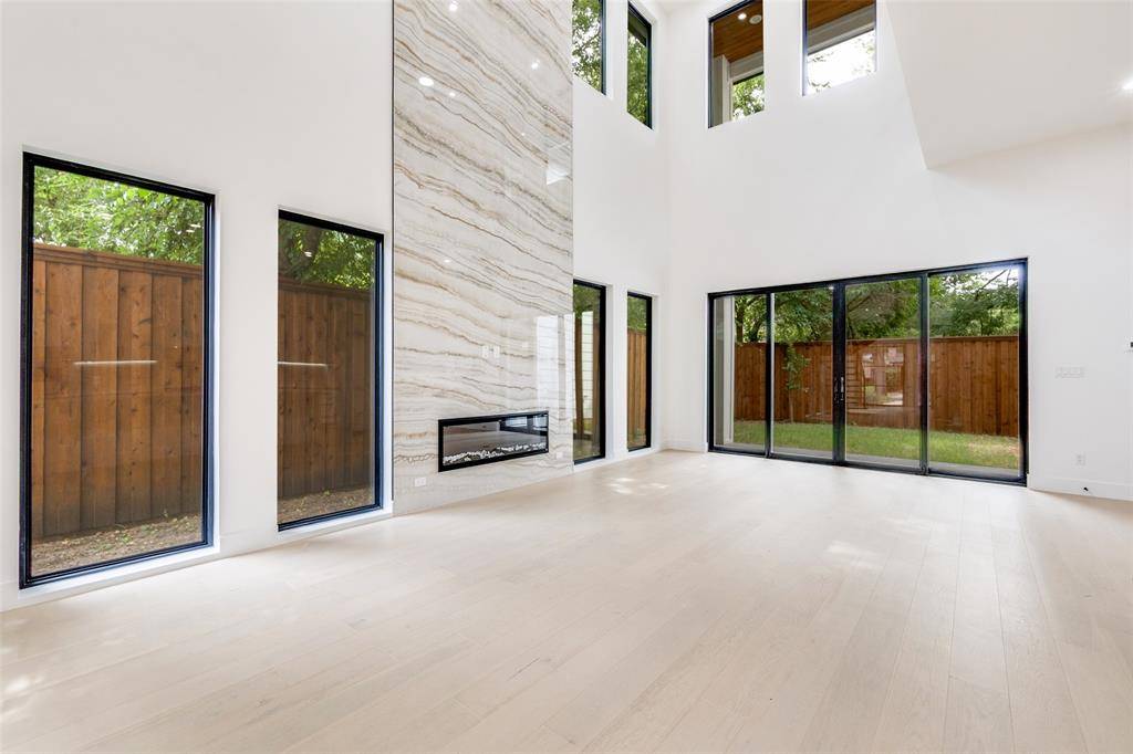 Dallas, TX 75229,4218 Bonham Street