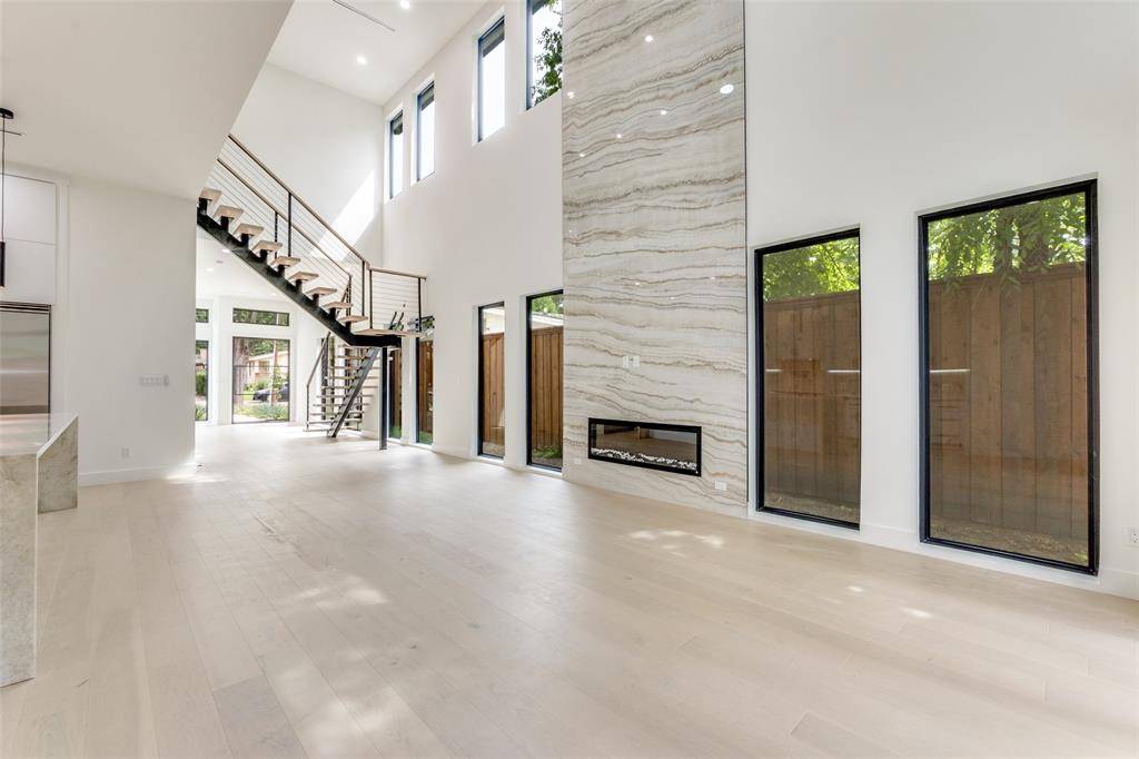 Dallas, TX 75229,4218 Bonham Street