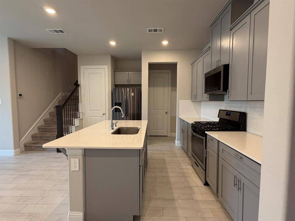 Lewisville, TX 75077,624 Hutchinson Lane