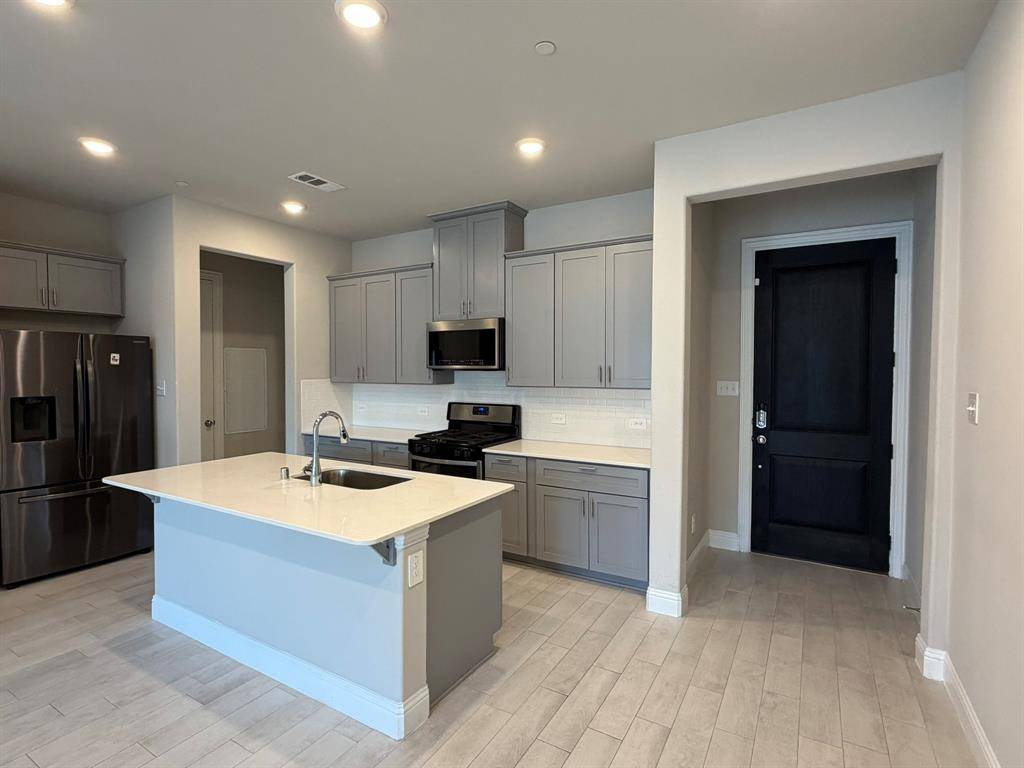 Lewisville, TX 75077,624 Hutchinson Lane