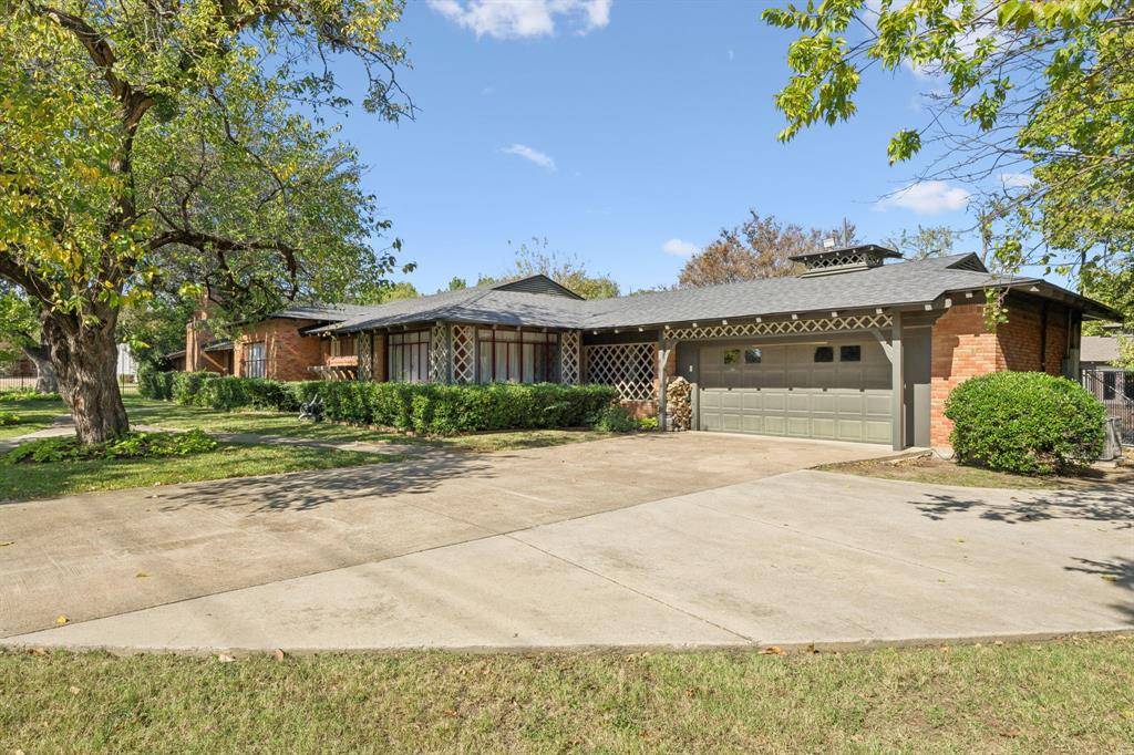 Dallas, TX 75229,4549 Walnut Hill Lane