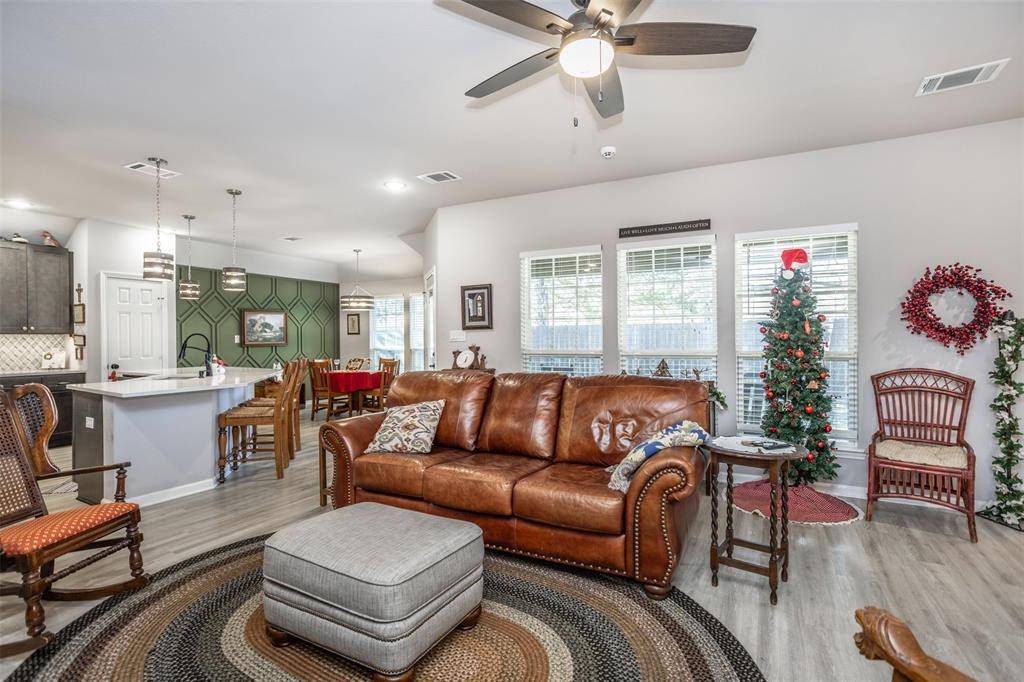 Gainesville, TX 76240,1135 Vintage Avenue