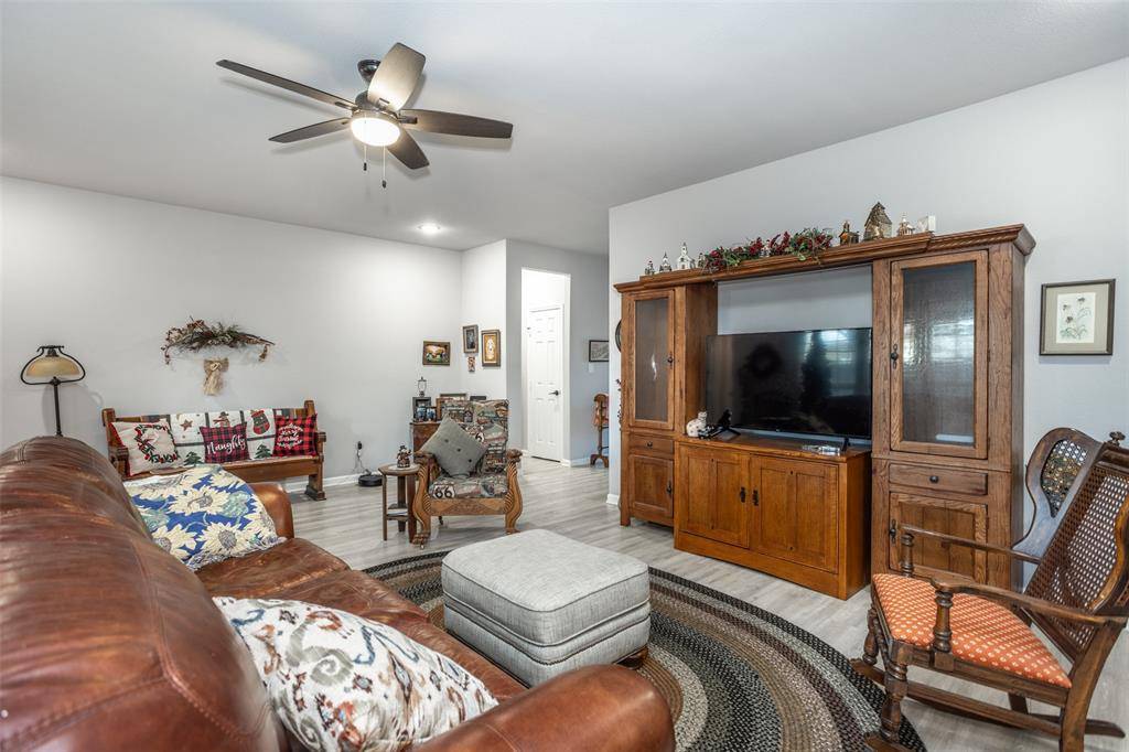 Gainesville, TX 76240,1135 Vintage Avenue