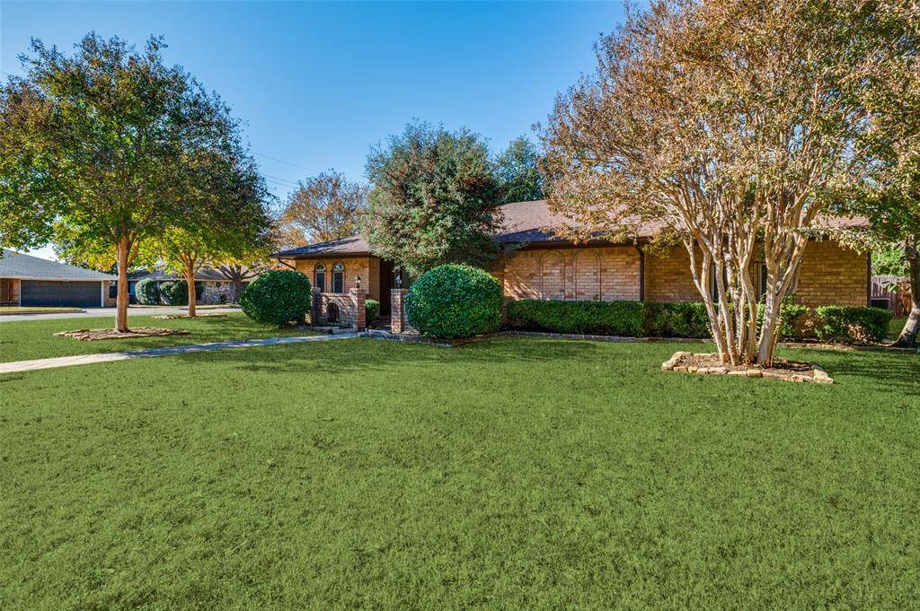 Arlington, TX 76013,1910 Jamestown Court