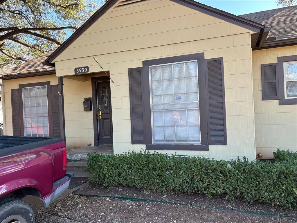 Dallas, TX 75209,3930 N Cresthaven Road