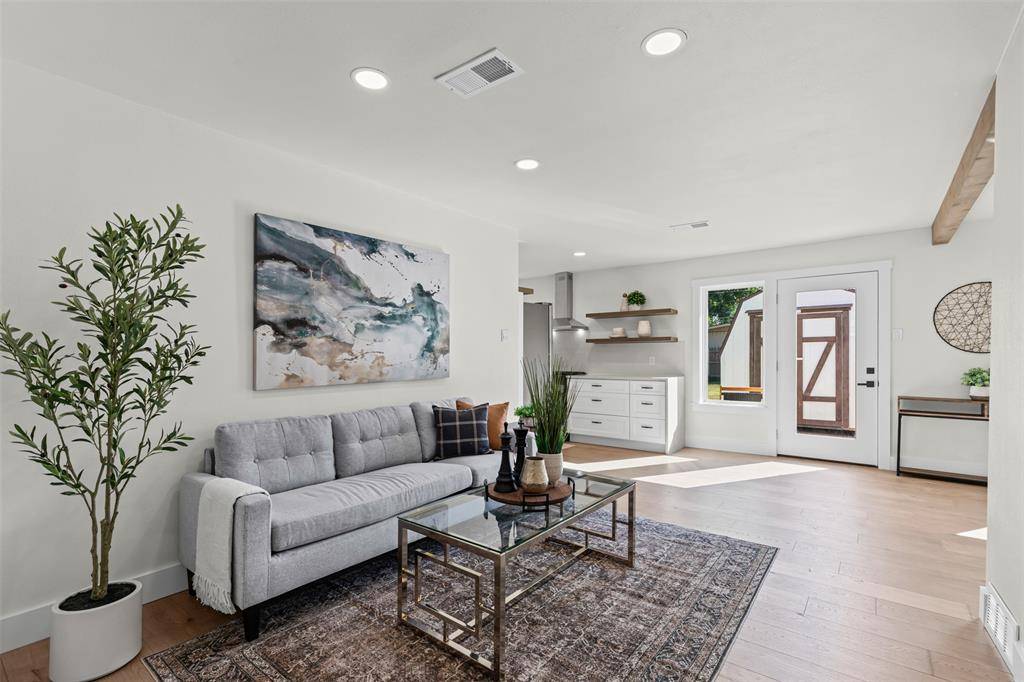 North Richland Hills, TX 76180,5108 Nancy Lane